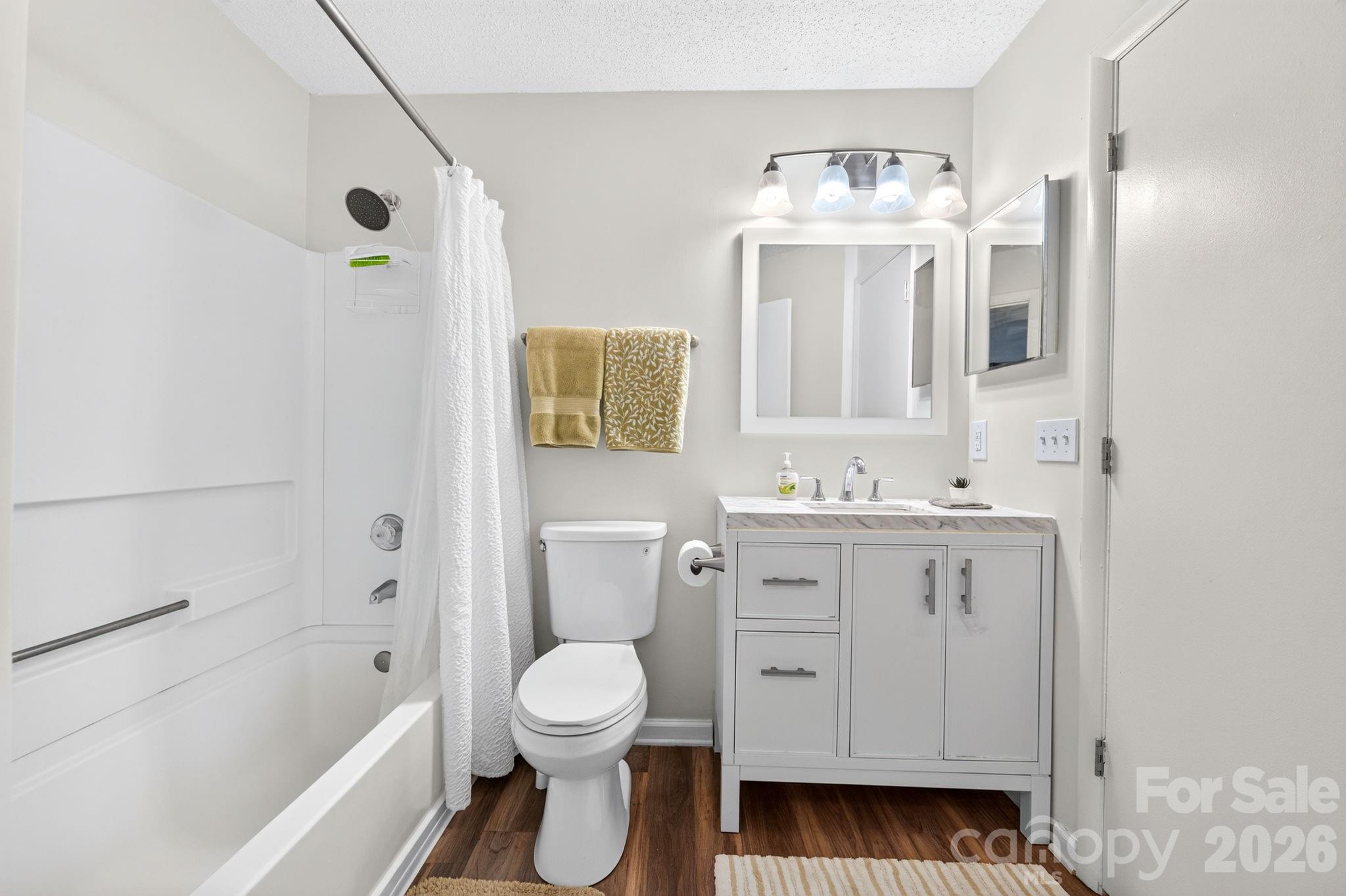 11 Hamiltons Bay Court