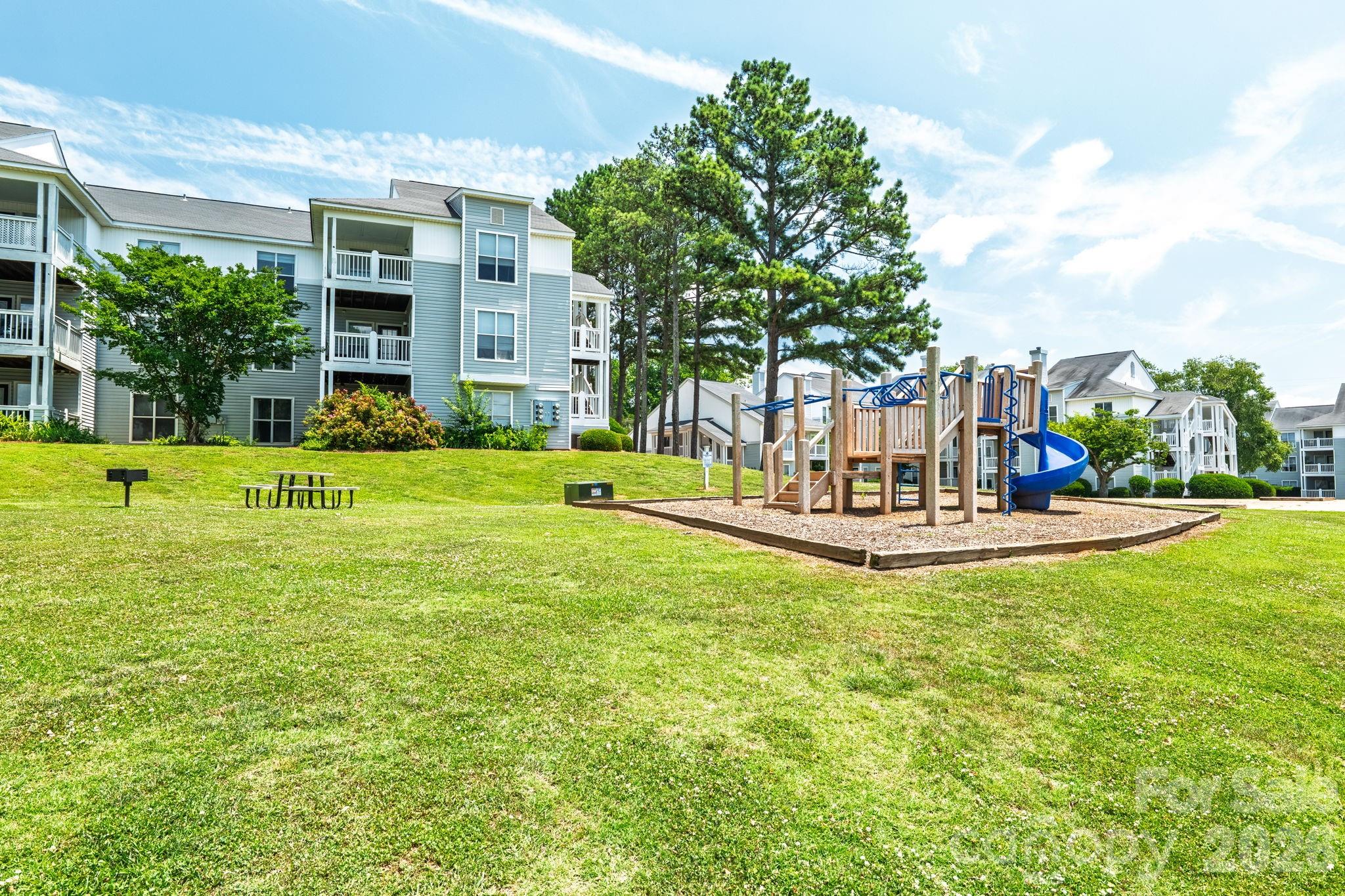 11 Hamiltons Bay Court