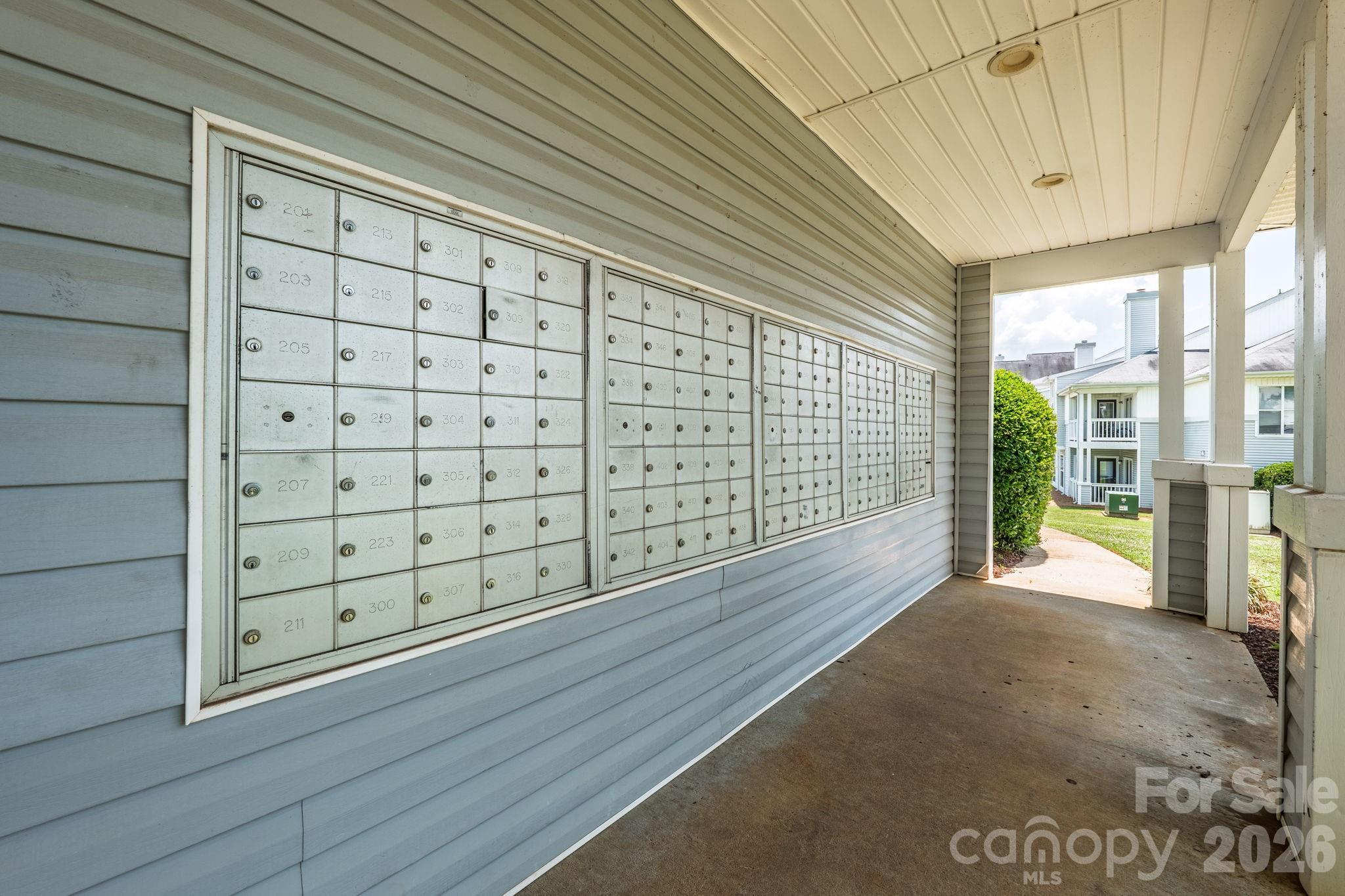 11 Hamiltons Bay Court