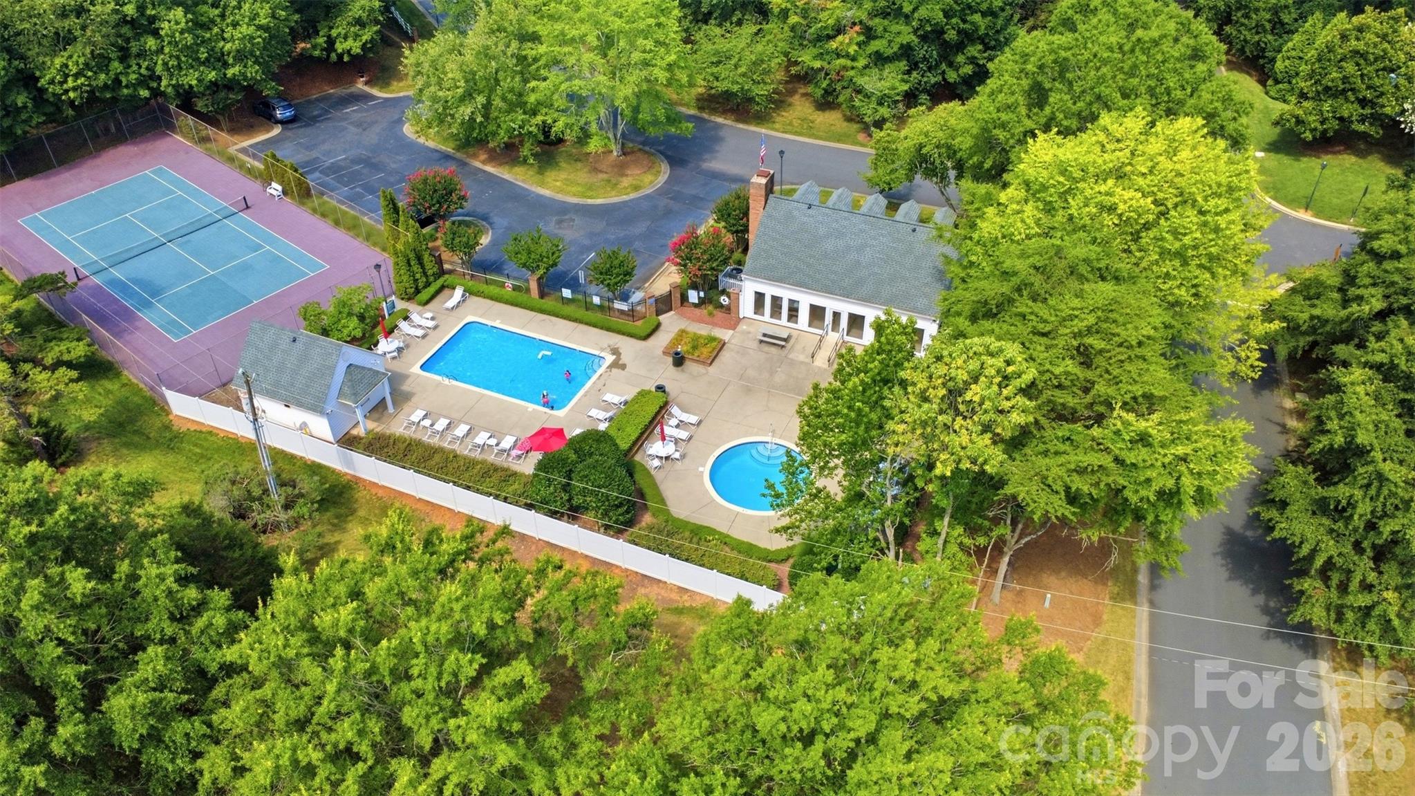 2552 Middlebridge Lane