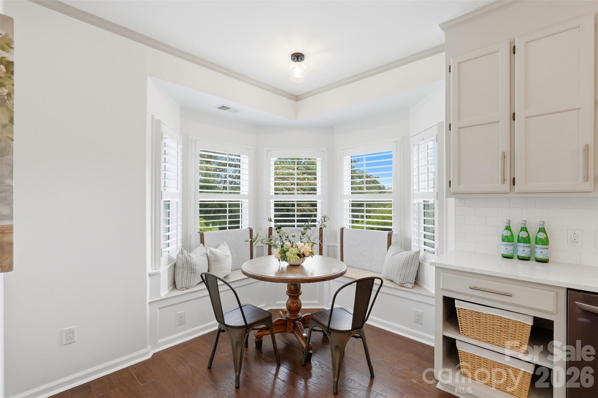 2552 Middlebridge Lane