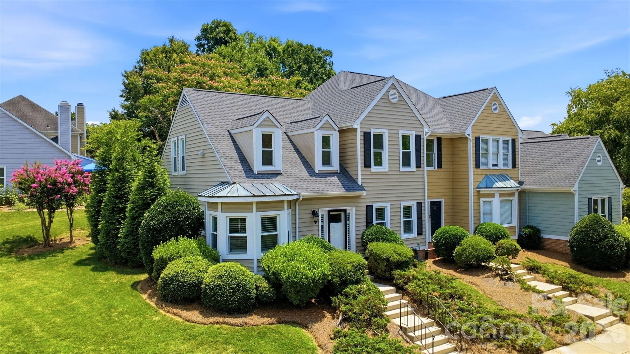 2552 Middlebridge Lane