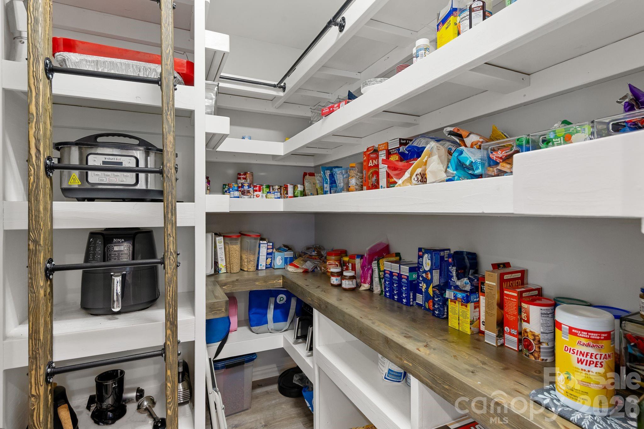 1840 Sapona Court Unit: 219