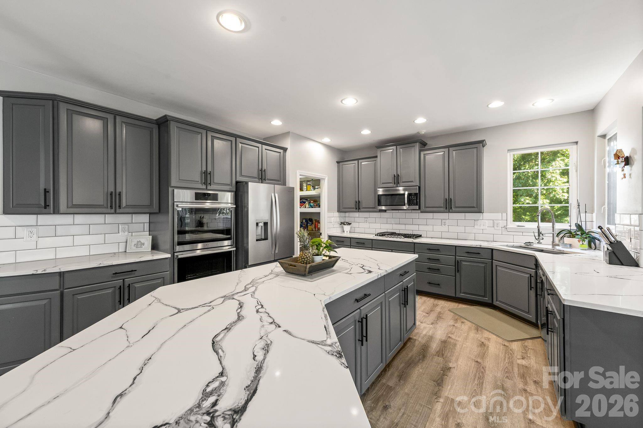 1840 Sapona Court Unit: 219