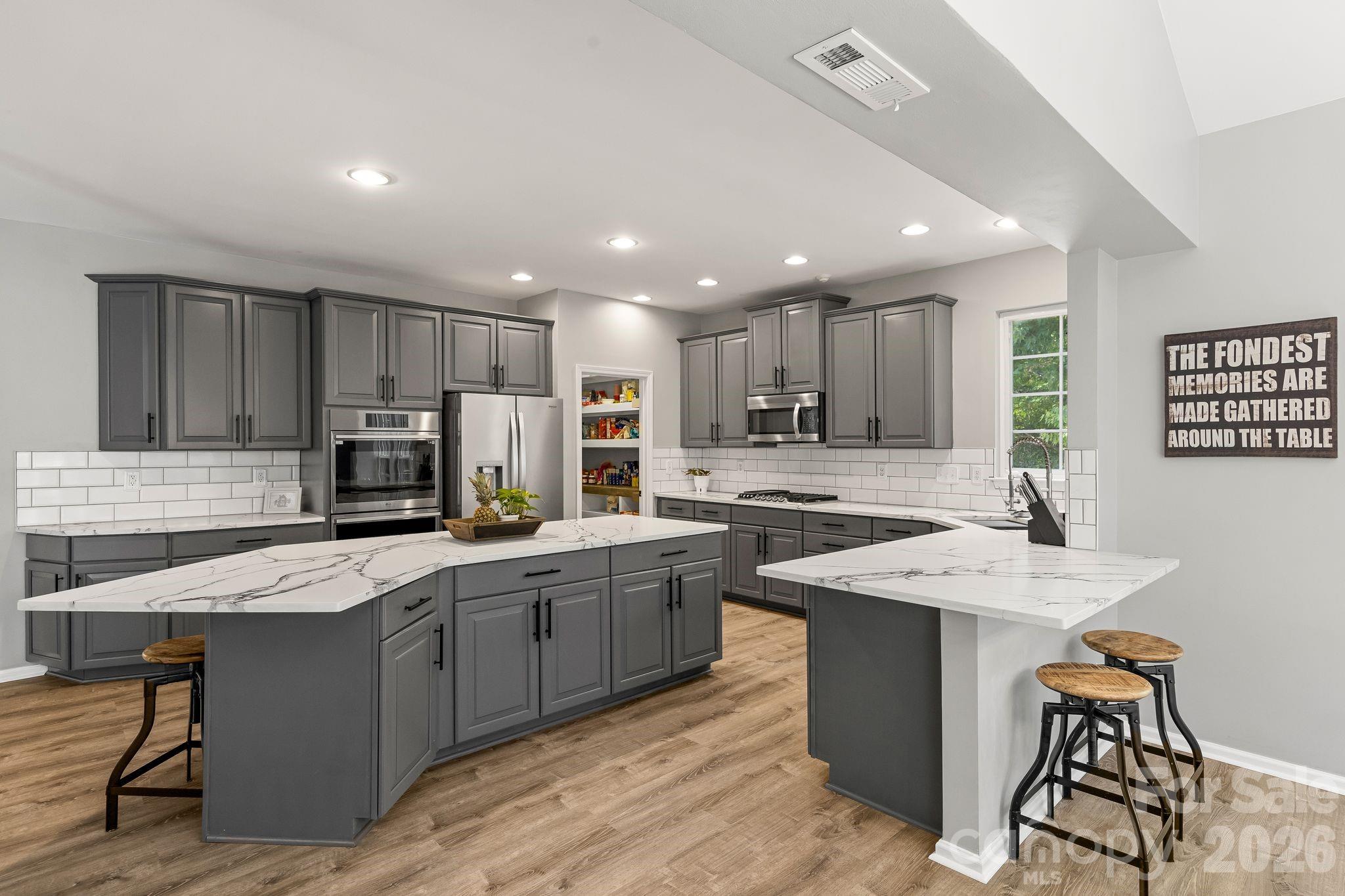 1840 Sapona Court Unit: 219
