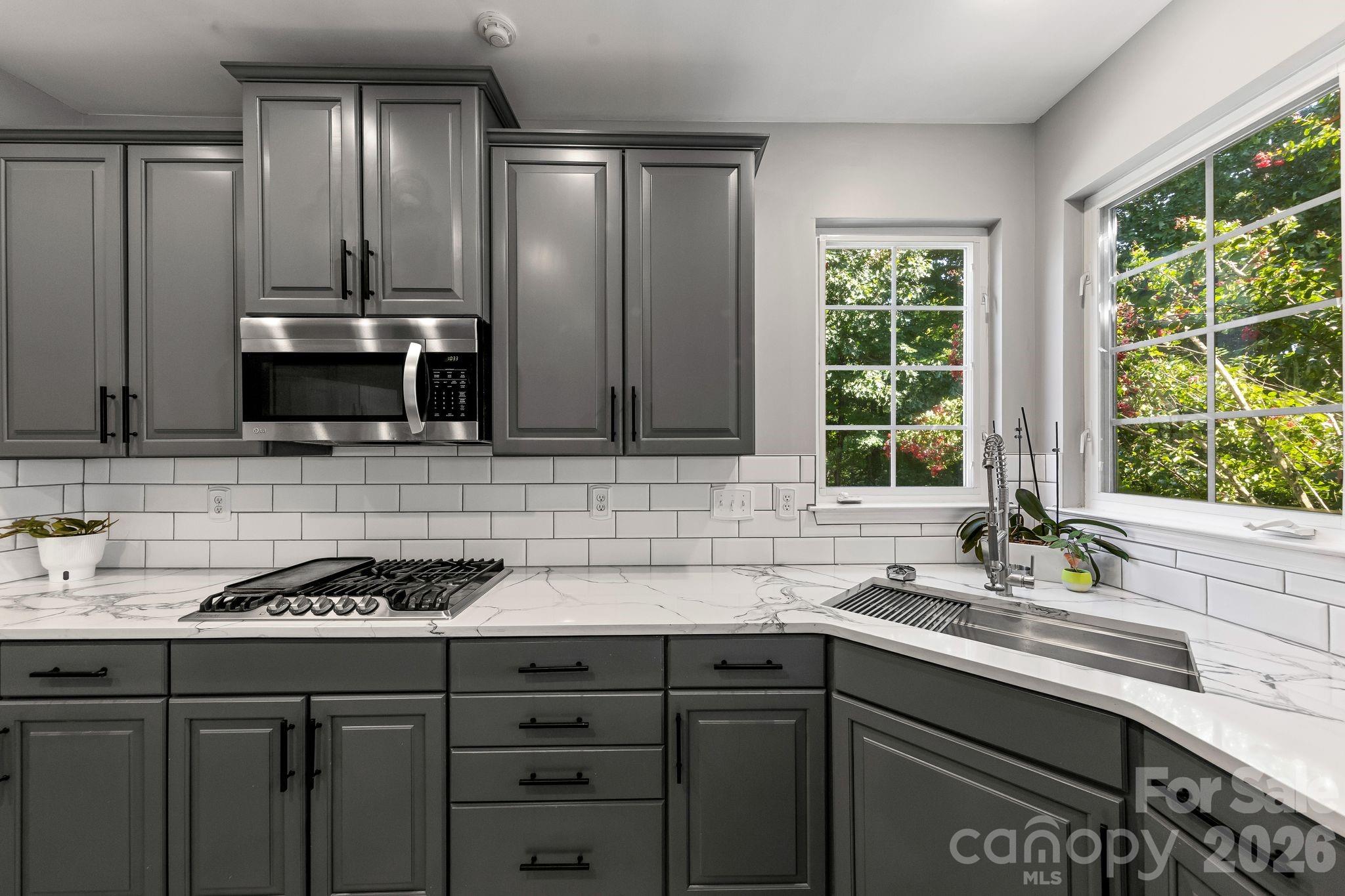1840 Sapona Court Unit: 219