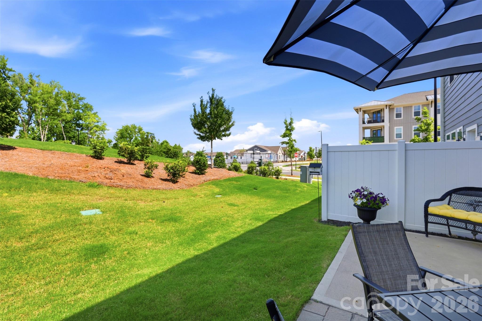 2037 Howell Creek Way