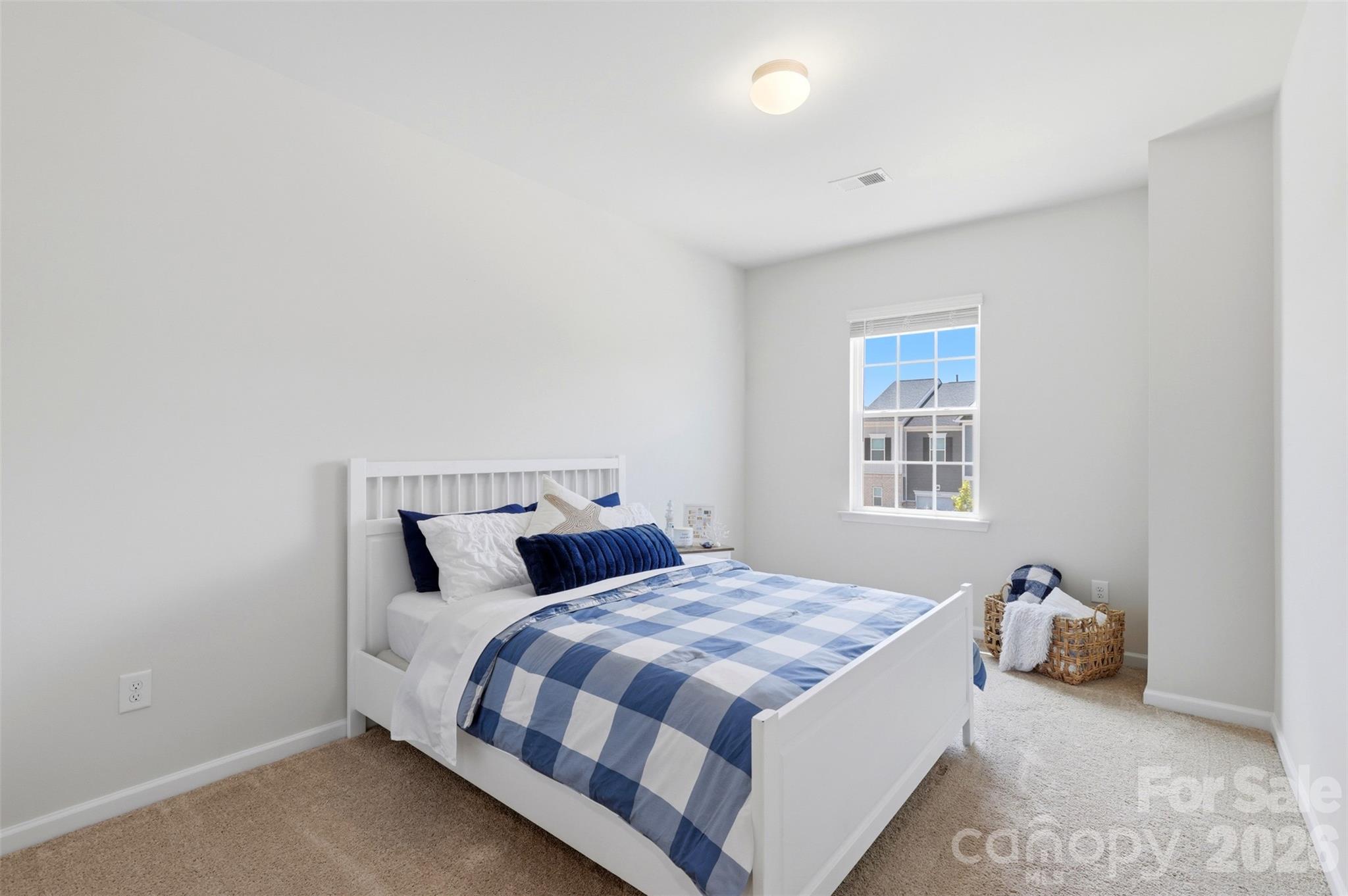 2037 Howell Creek Way