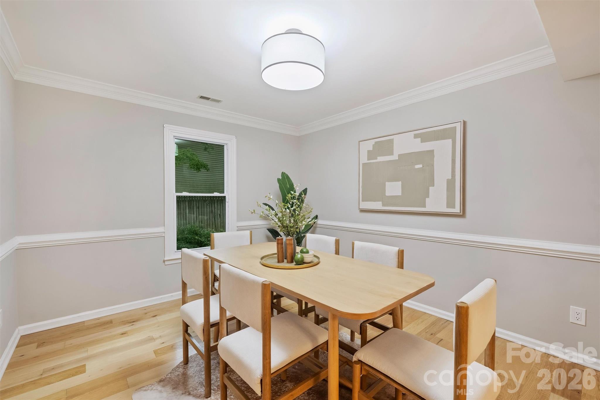 2500 Crescent Knoll Drive