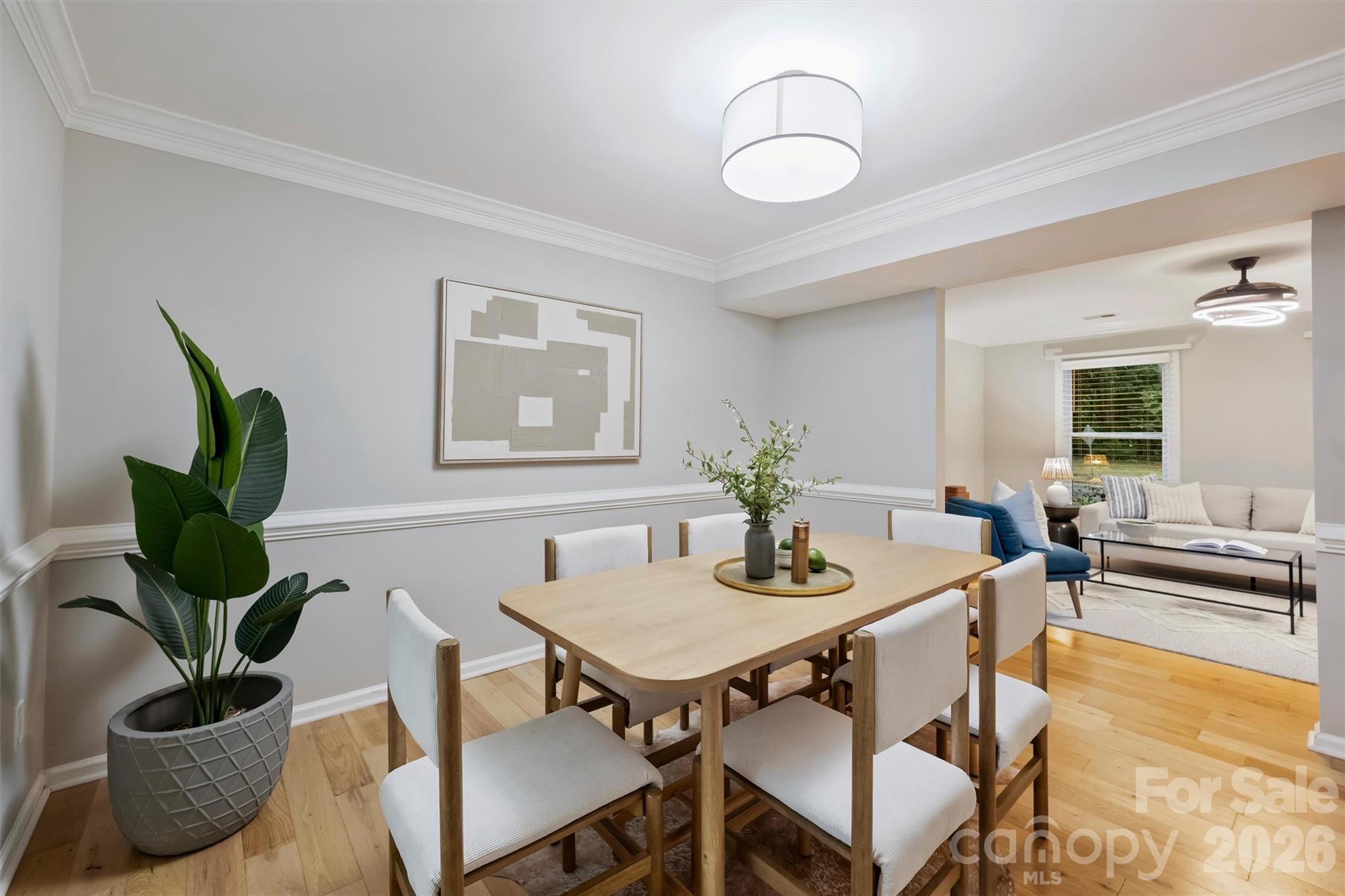 2500 Crescent Knoll Drive