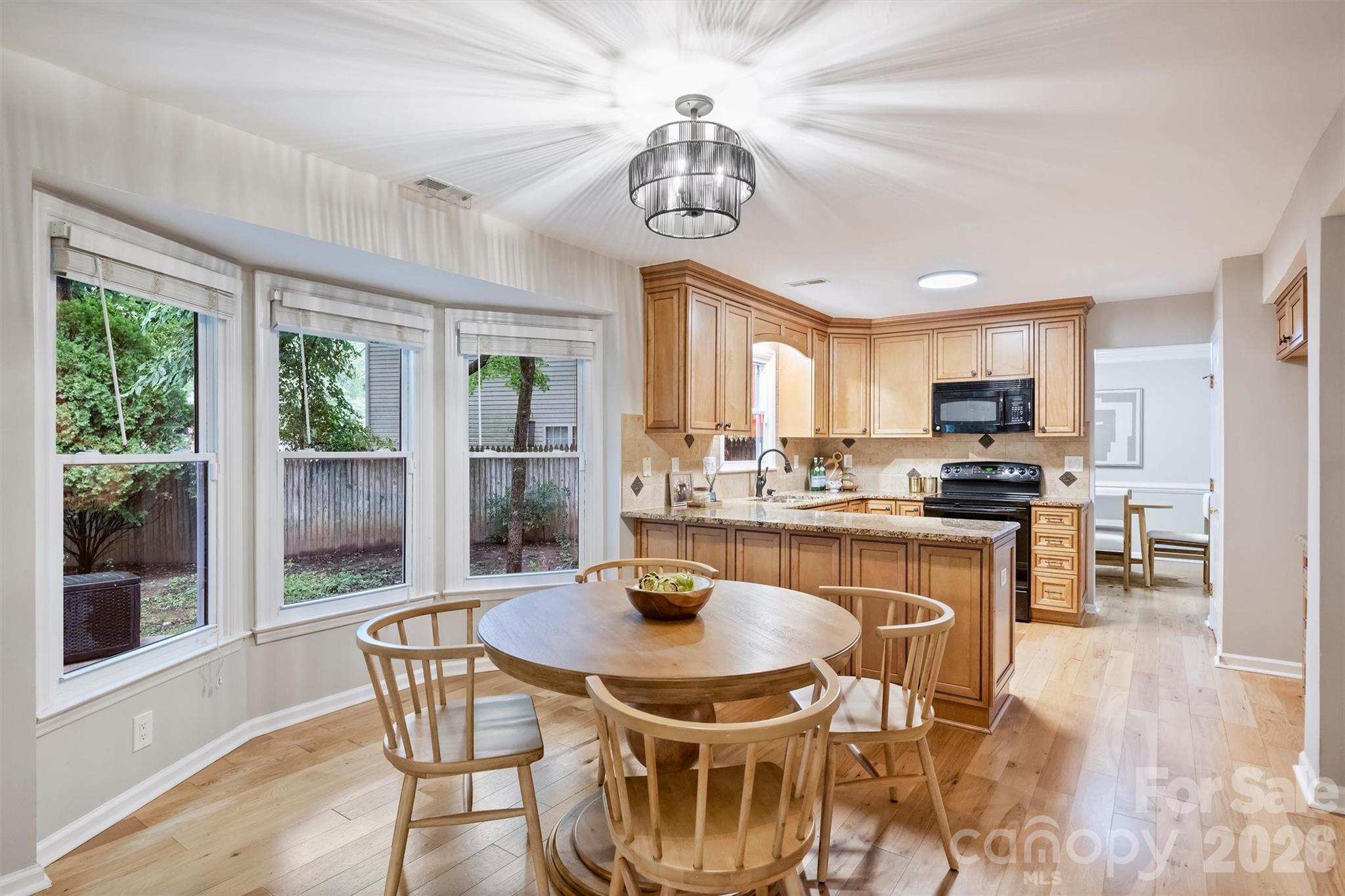 2500 Crescent Knoll Drive