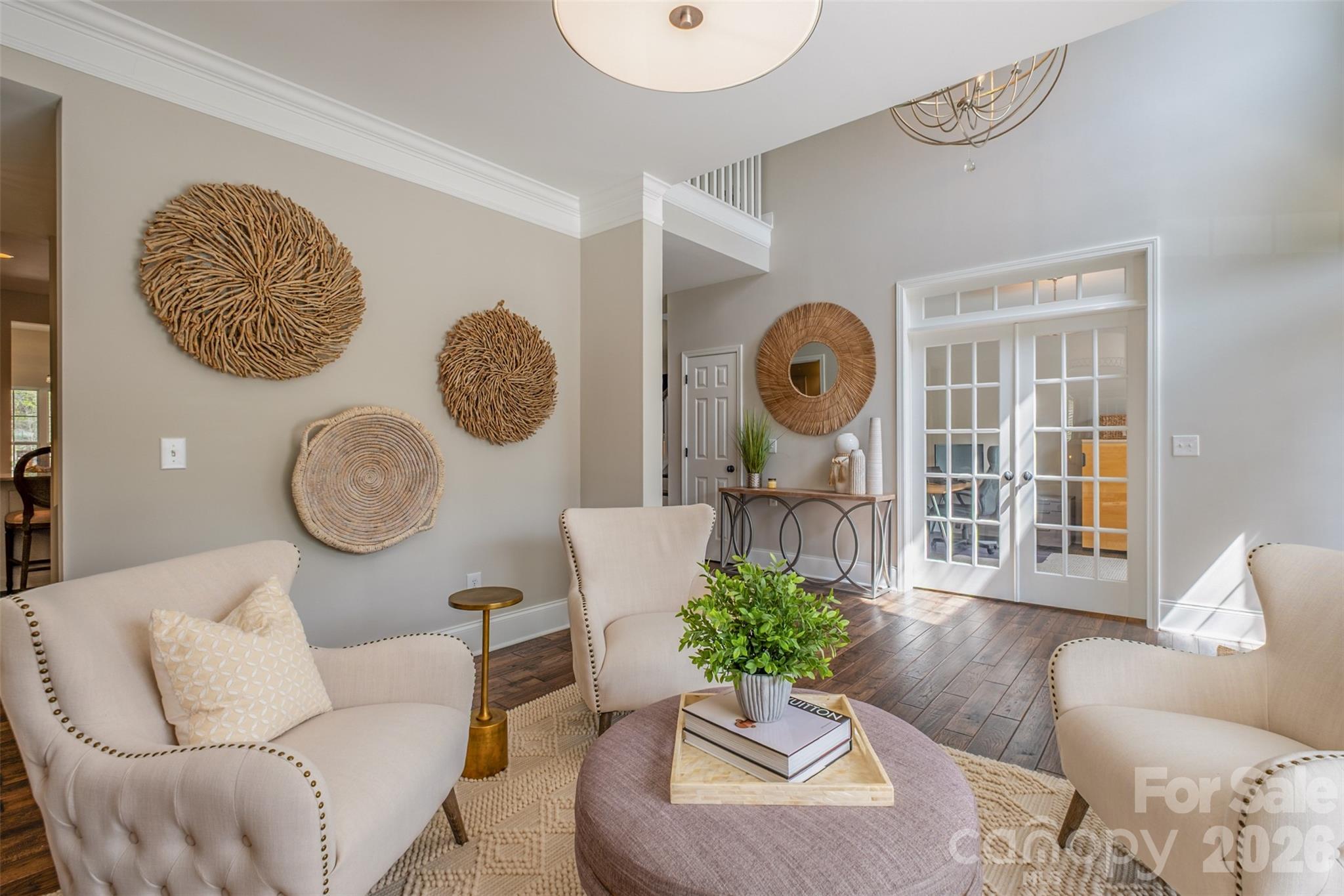 913 Grayscroft Drive