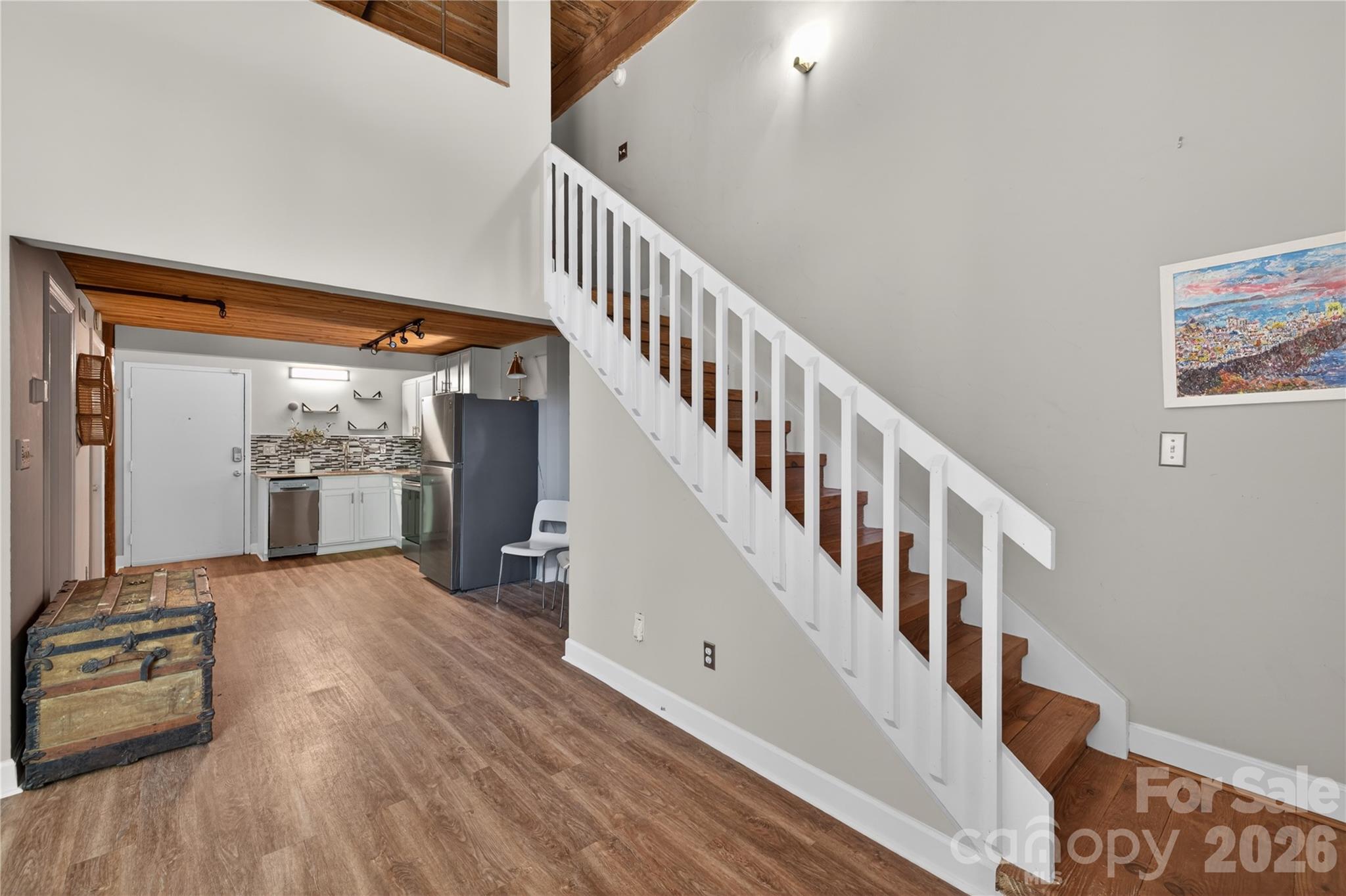201 S Hoskins Road Unit: 121