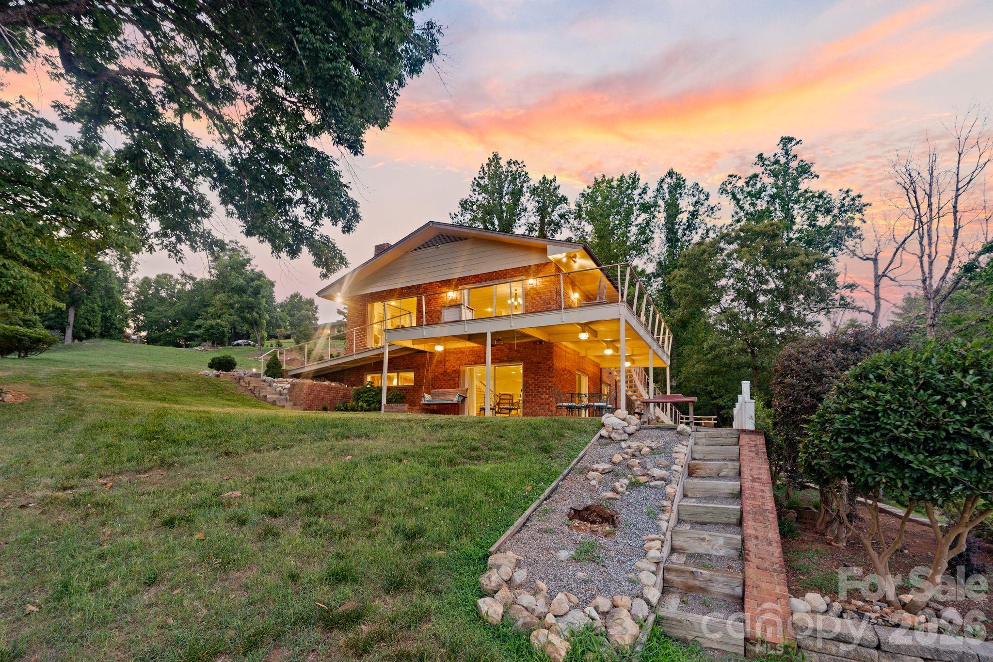 6296 Southlake Drive