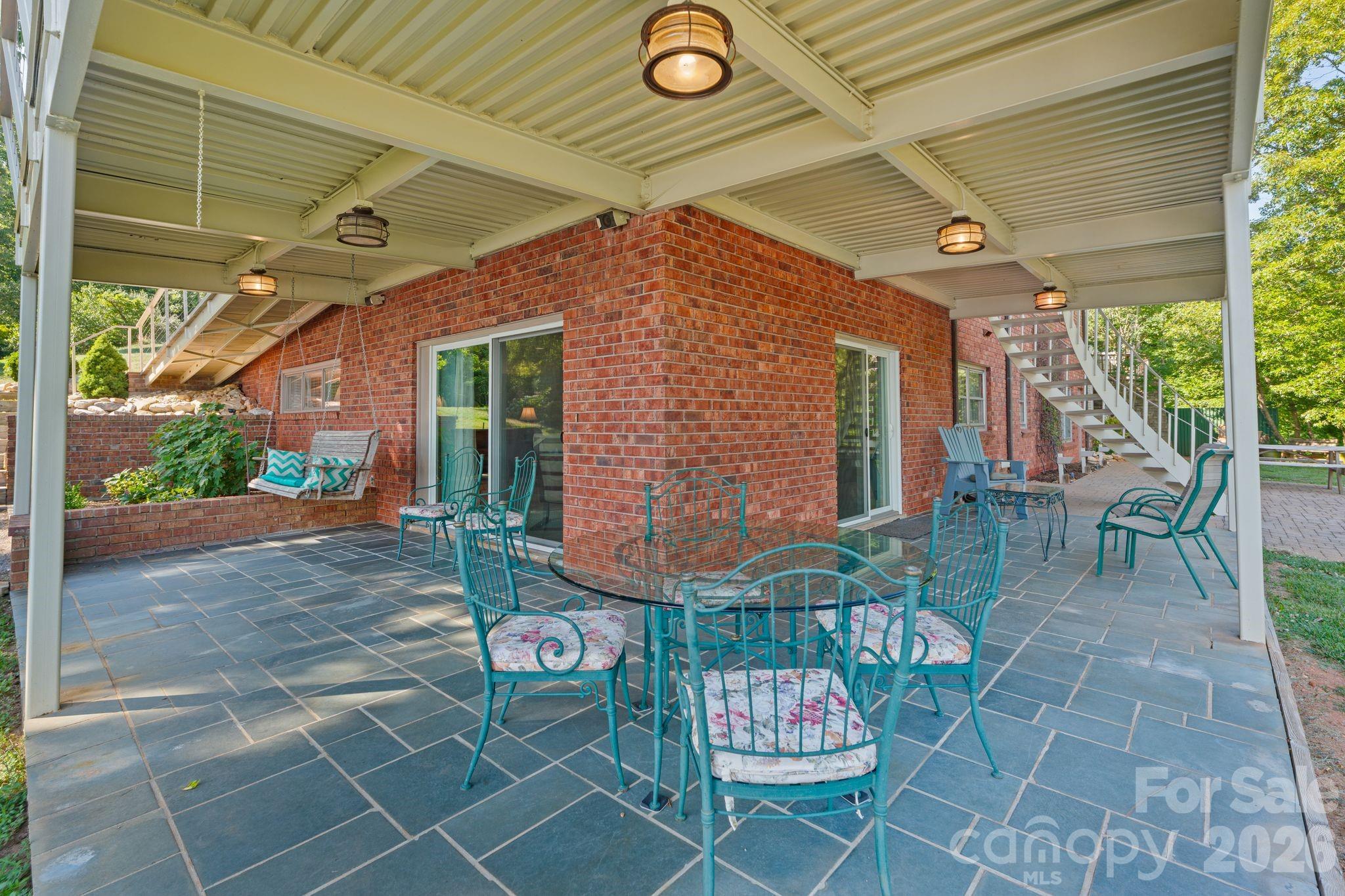 6296 Southlake Drive