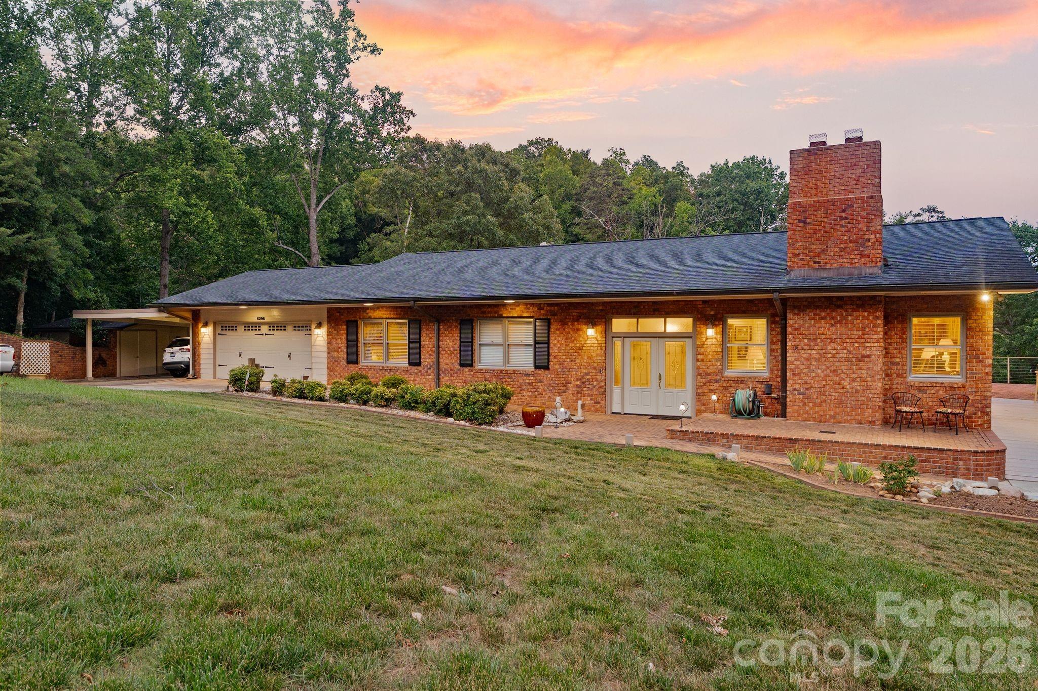 6296 Southlake Drive