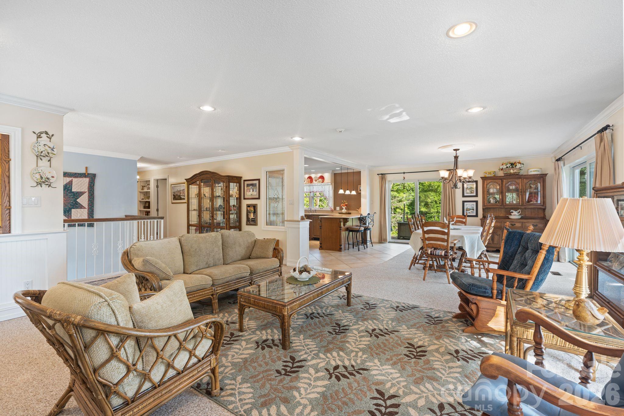 6296 Southlake Drive