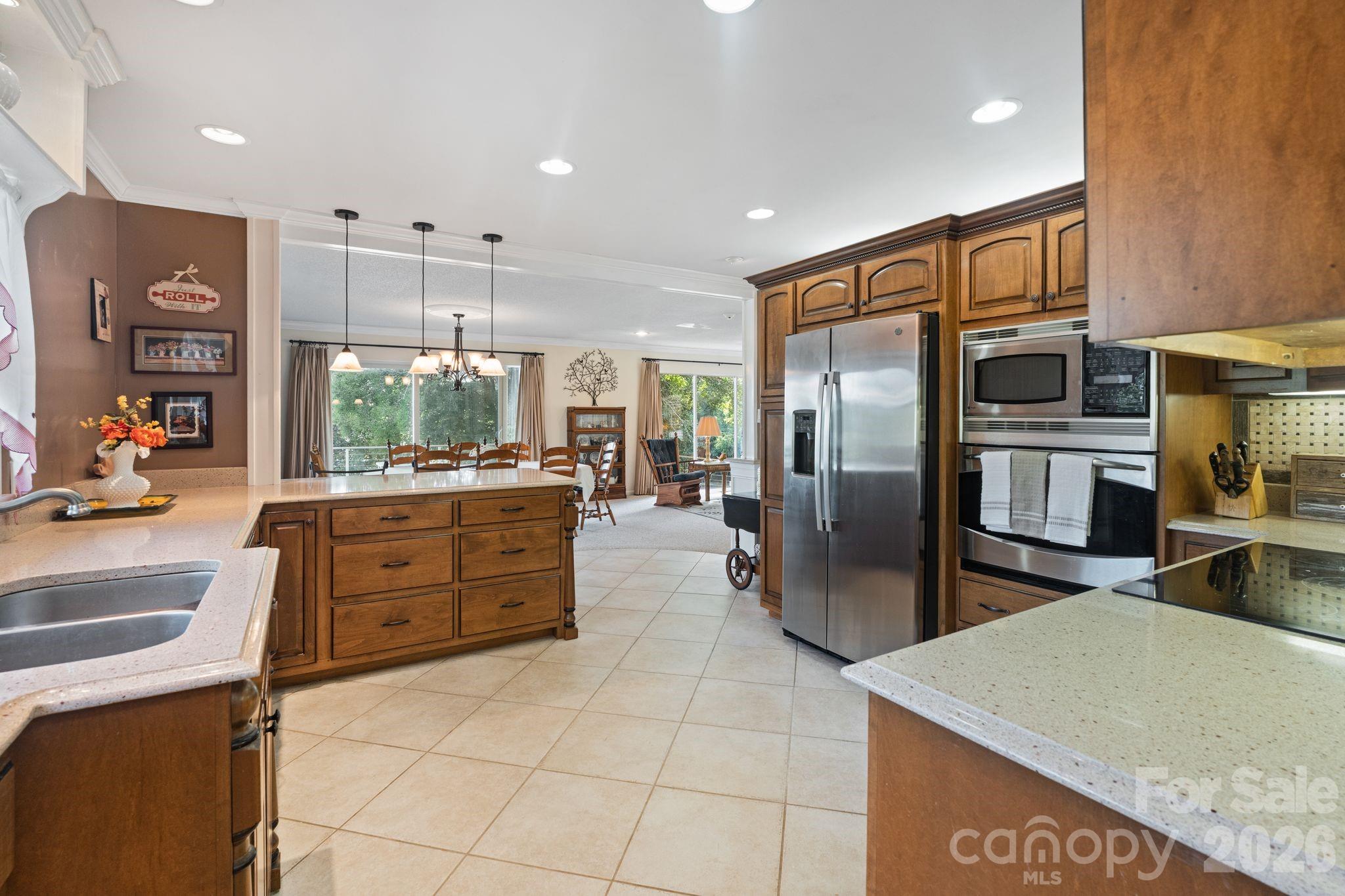 6296 Southlake Drive