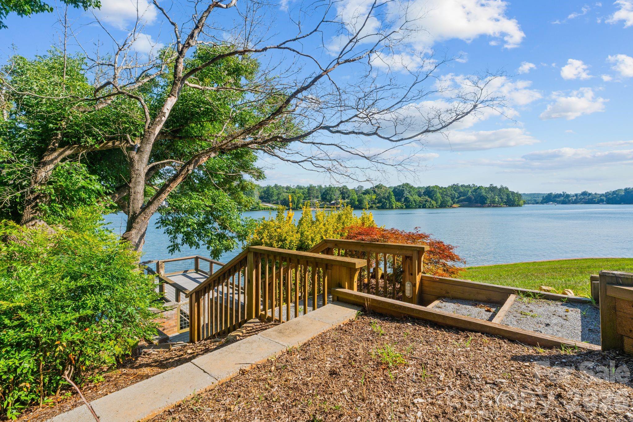 6296 Southlake Drive