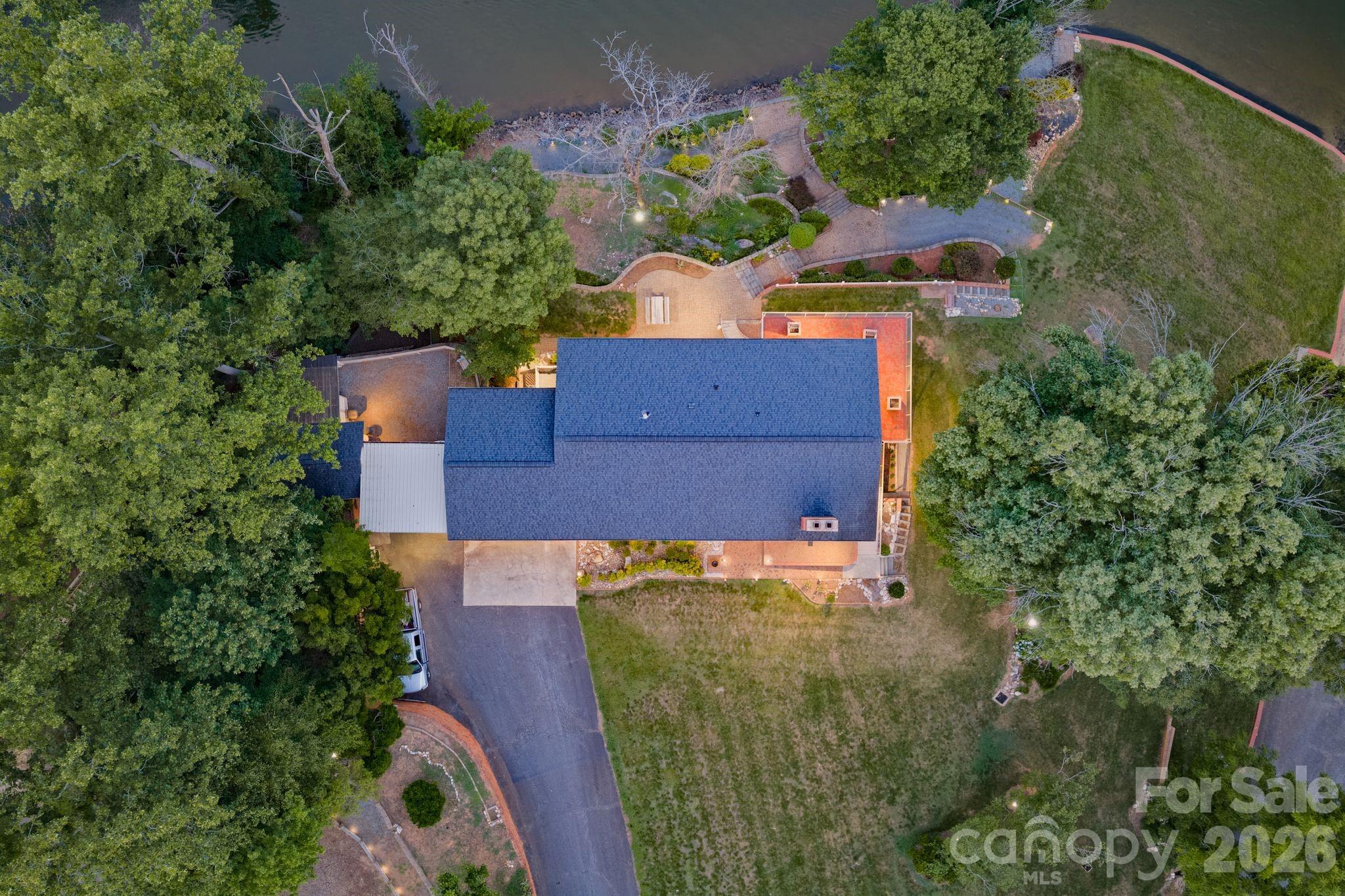6296 Southlake Drive