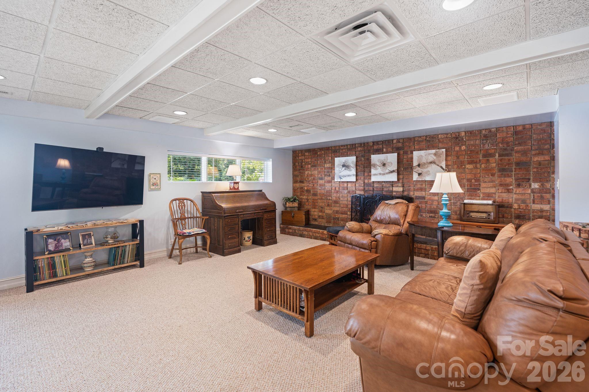6296 Southlake Drive