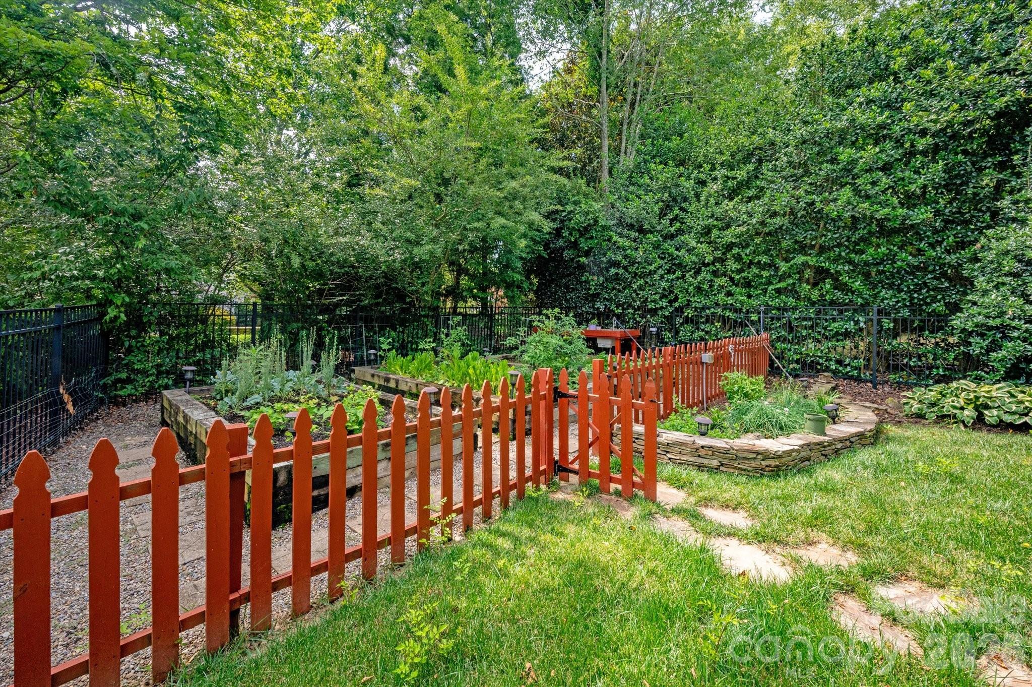 11423 Colonial Country Lane