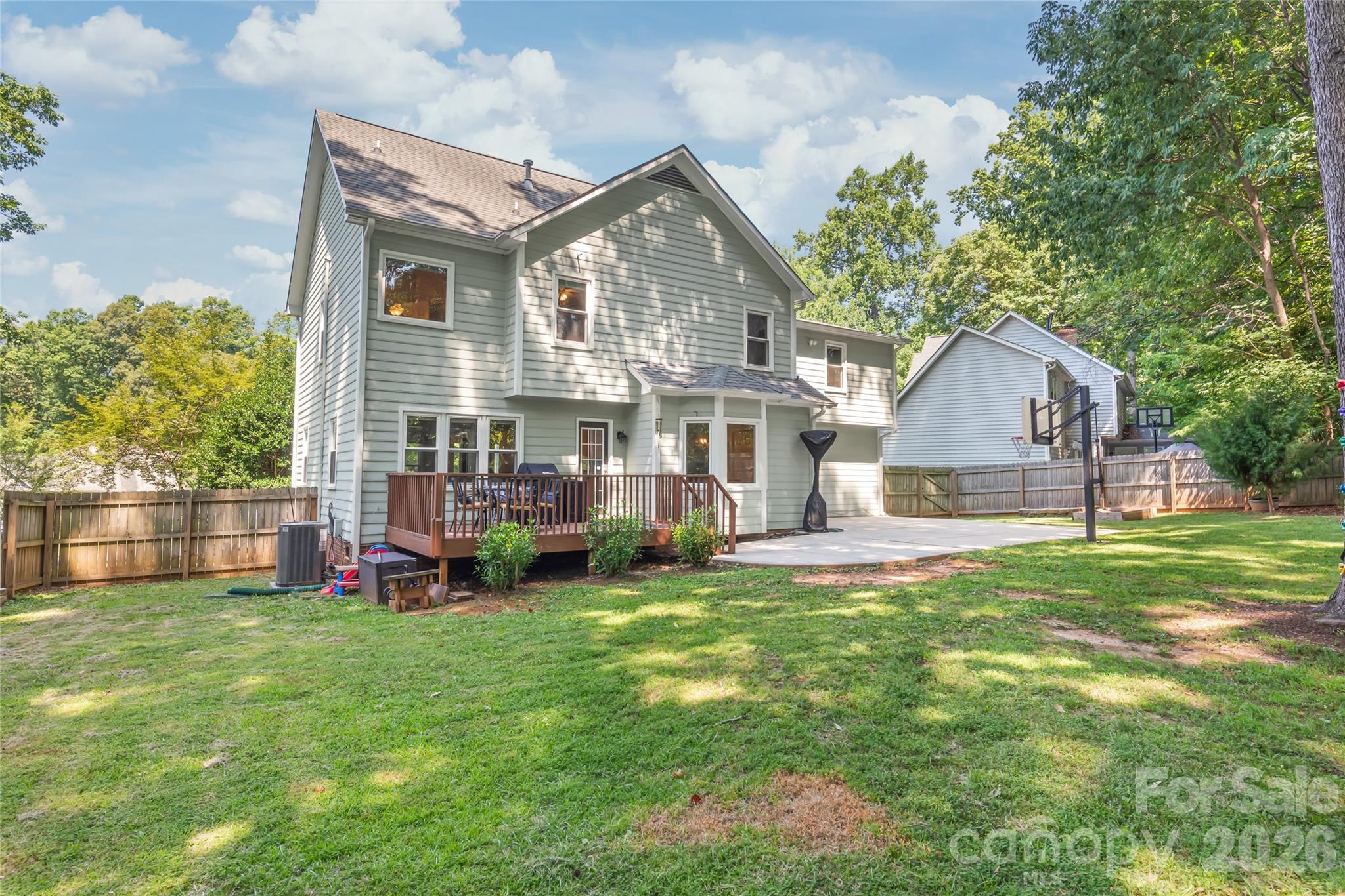 2914 Windsor Chase Drive