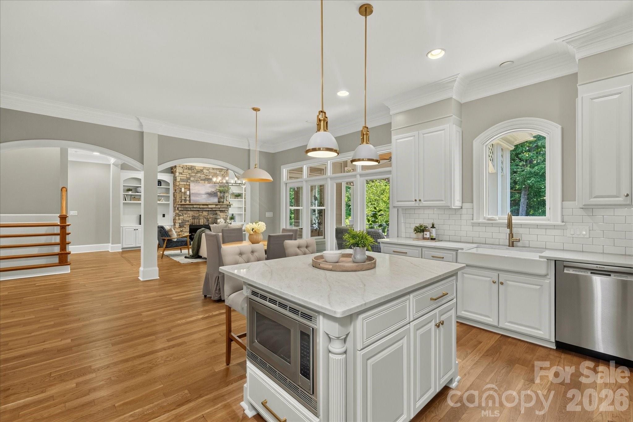 406 Belo Court