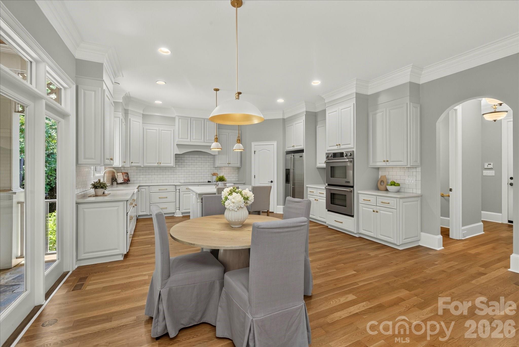 406 Belo Court