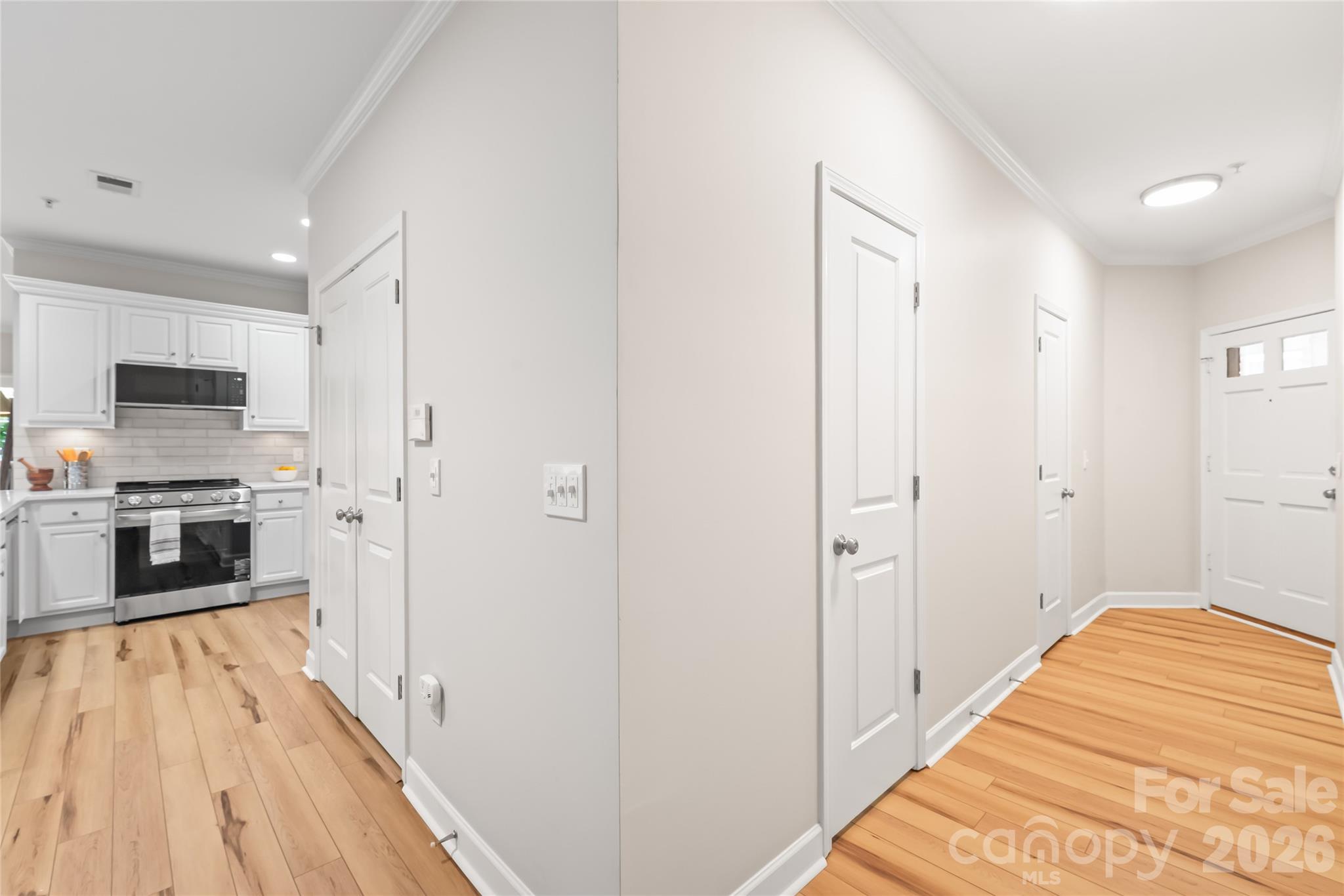 2000 Euclid Avenue Unit: D2