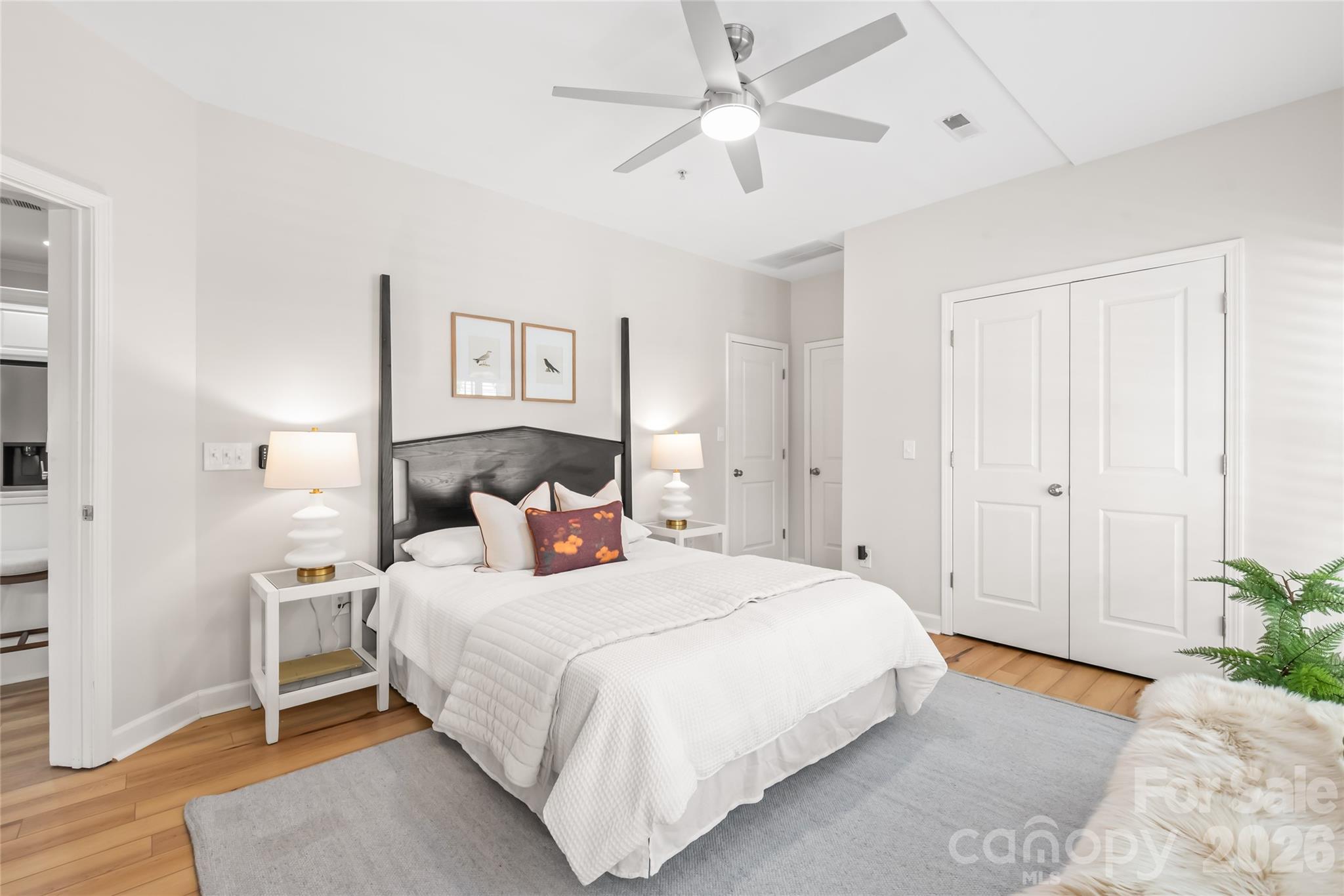 2000 Euclid Avenue Unit: D2
