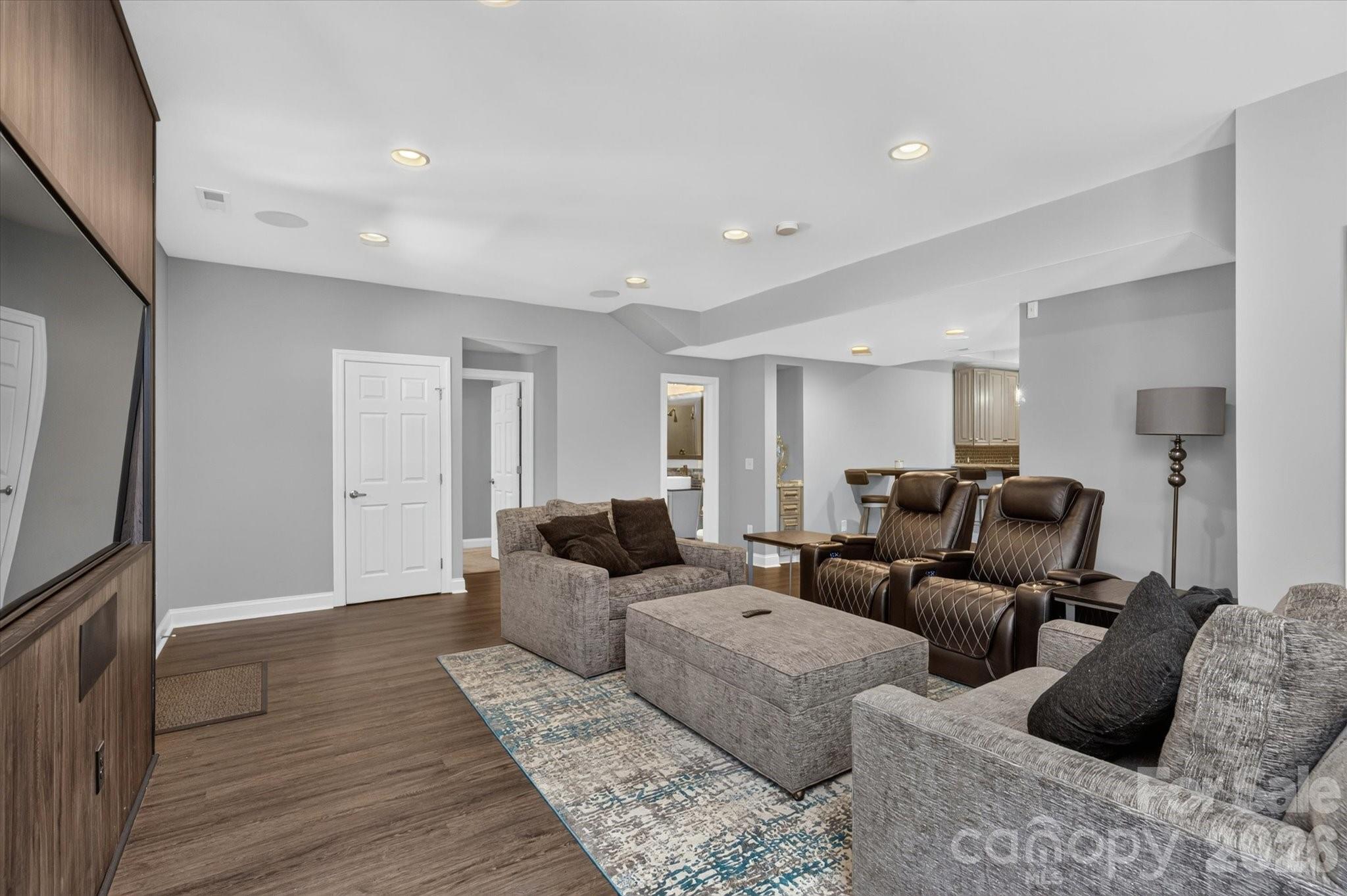 8801 Nellie Lane