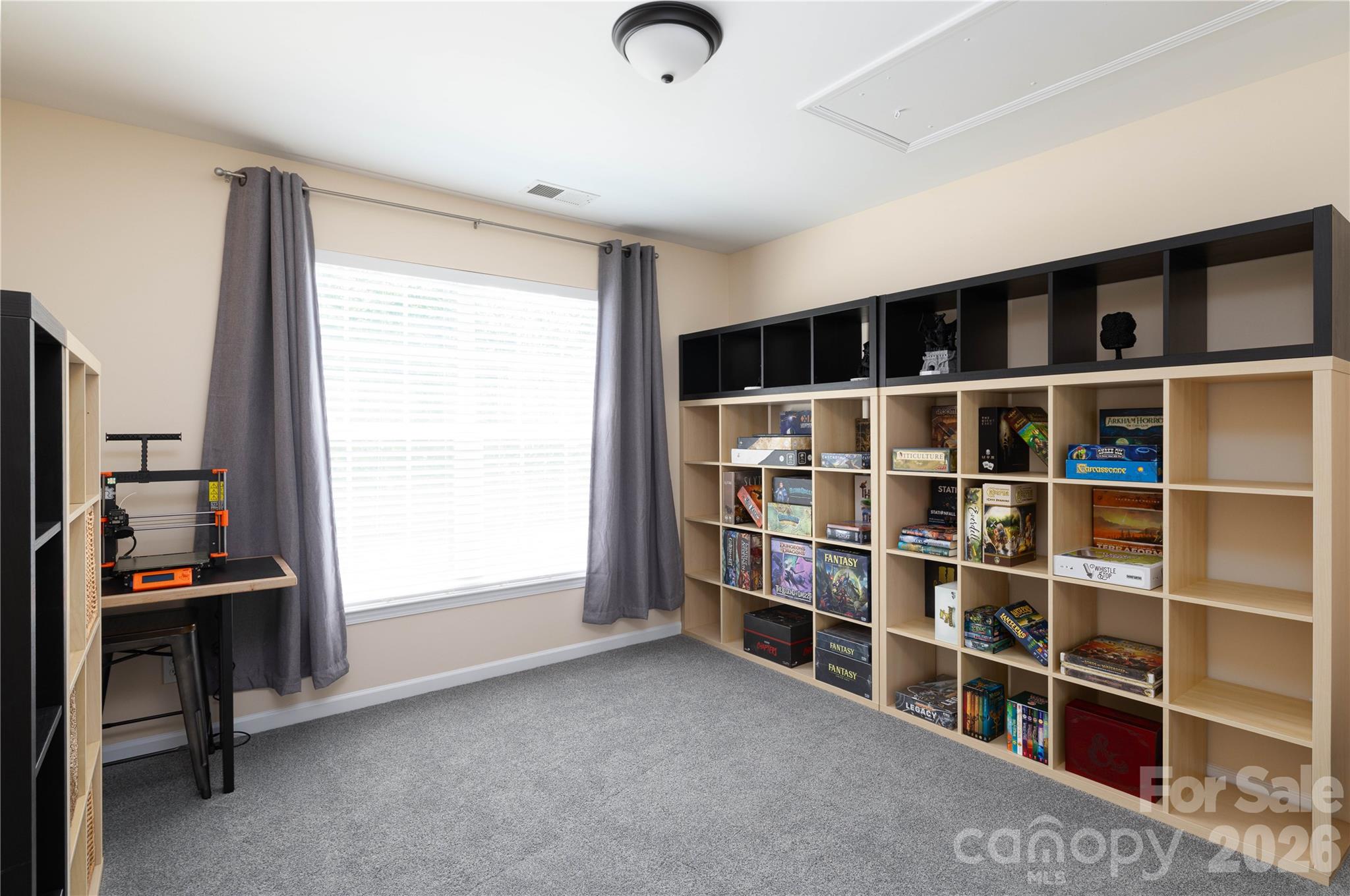 402 Abercairn Way