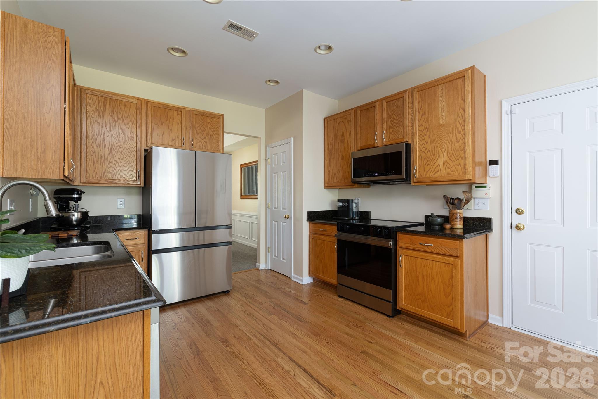 402 Abercairn Way