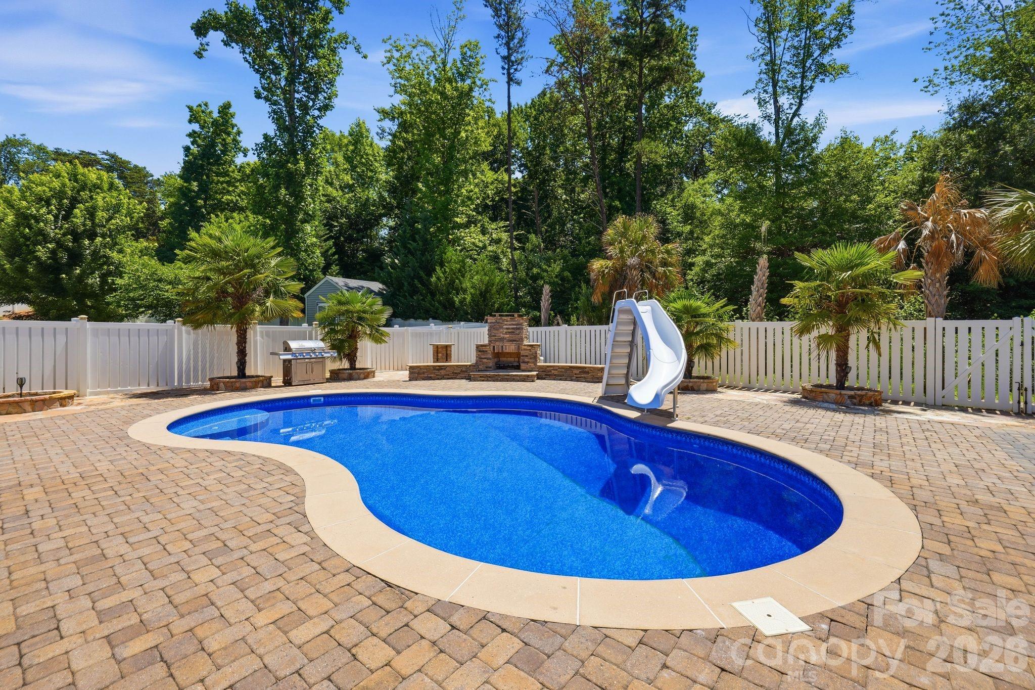 125 Paradise Hills Circle