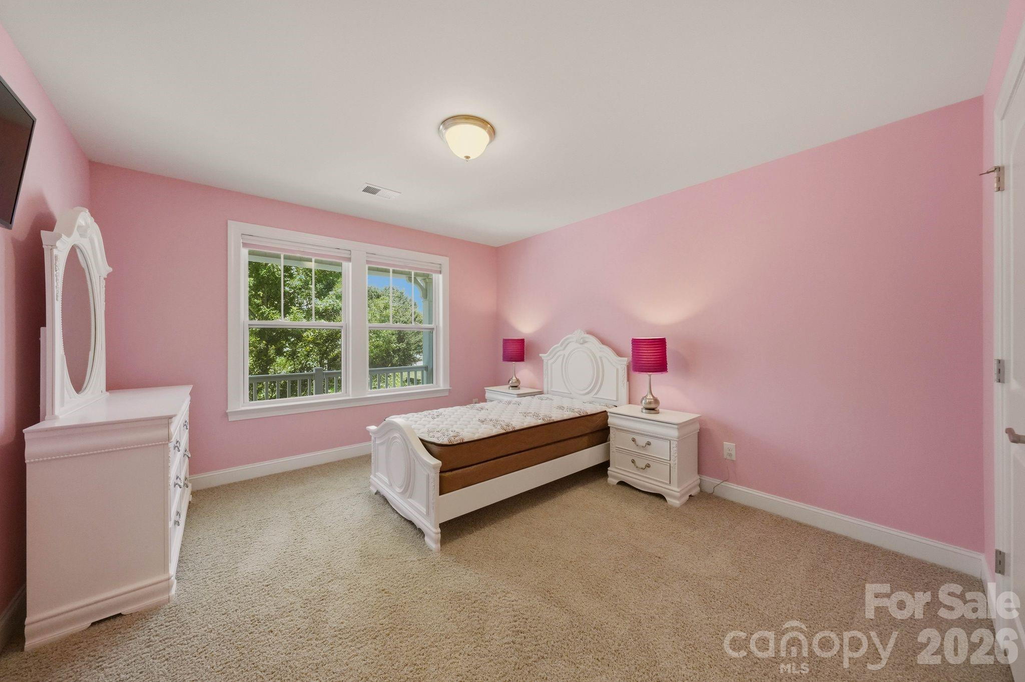 125 Paradise Hills Circle