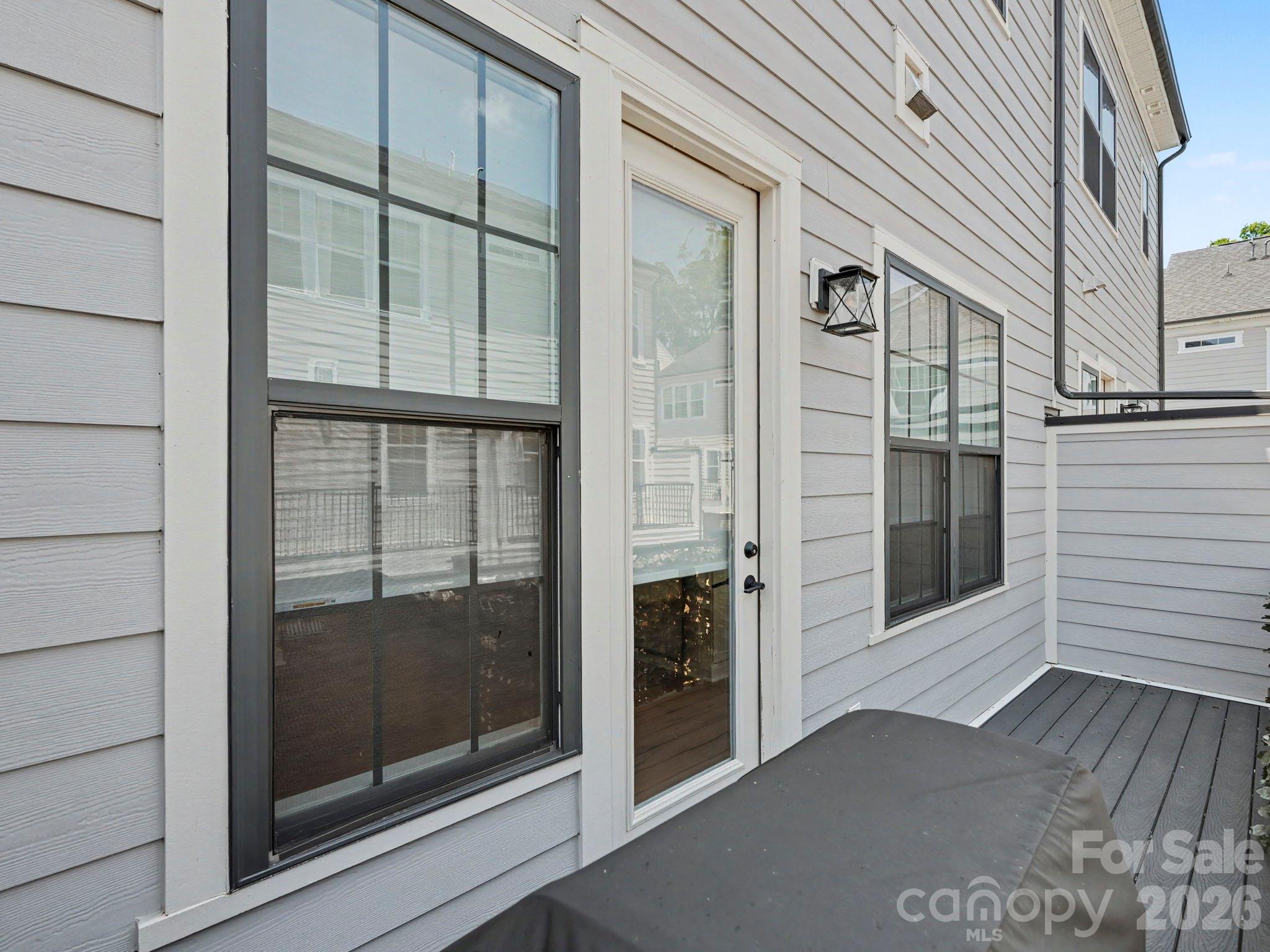 2523 Deacon Avenue