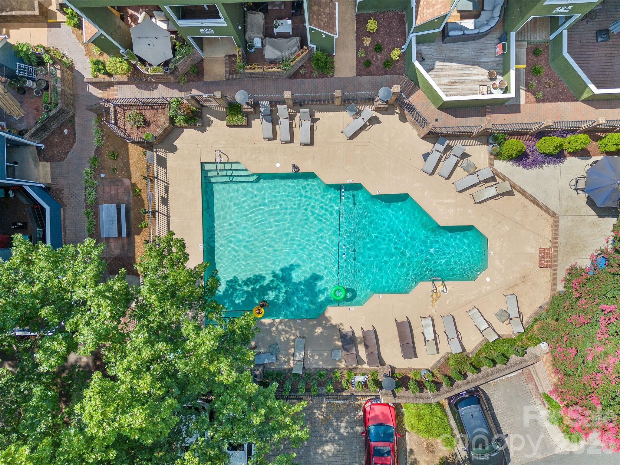 433 W 8th Street Unit: 68