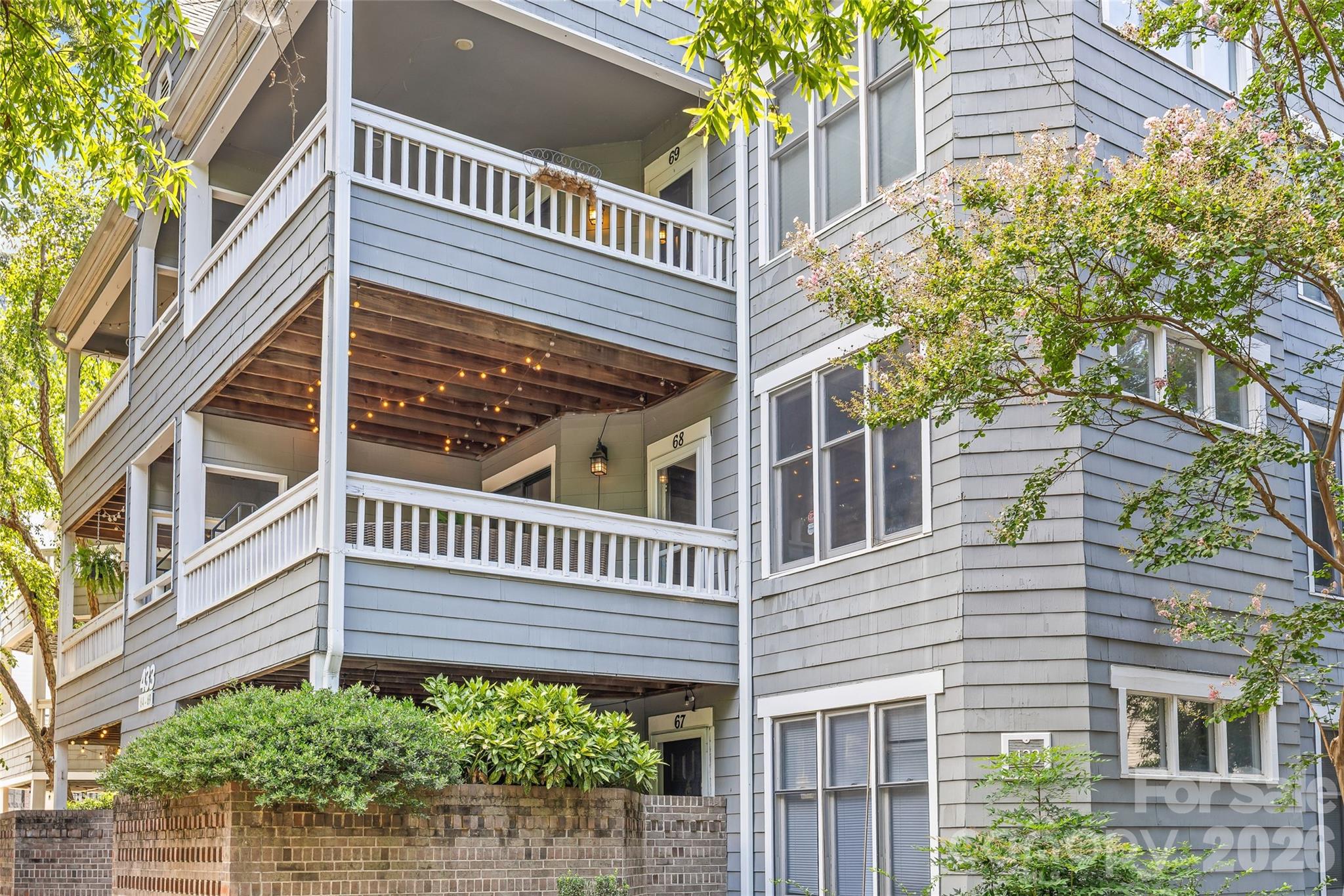 433 W 8th Street Unit: 68