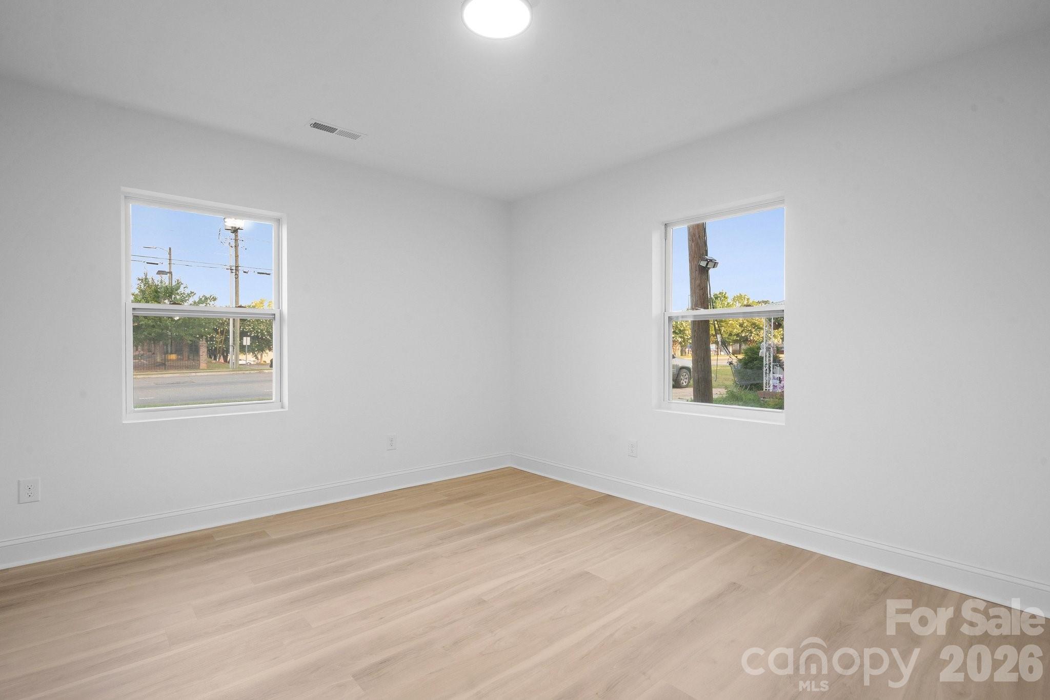 204 N Myrtle School Road