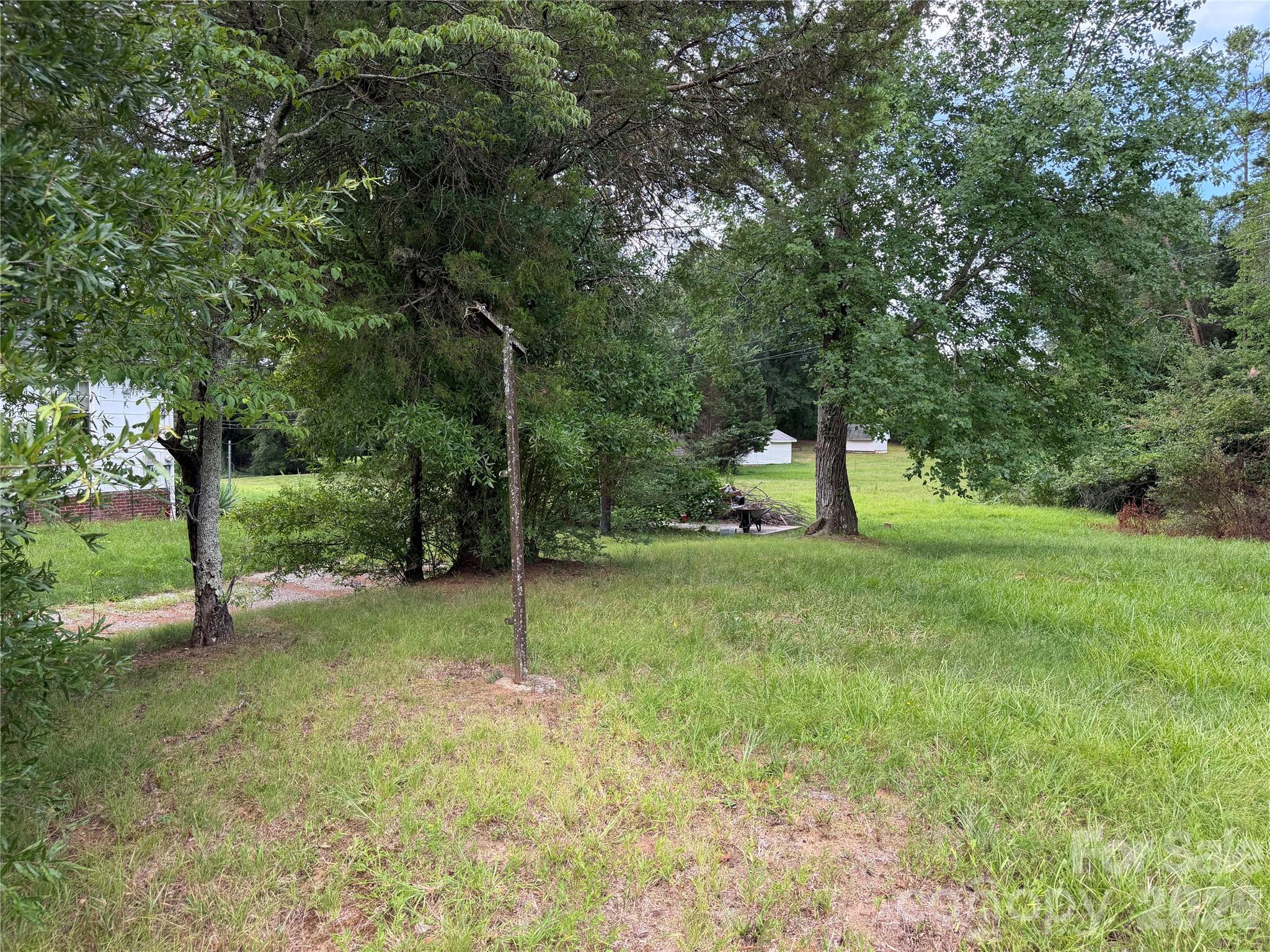 2607 20th Street Lane NE