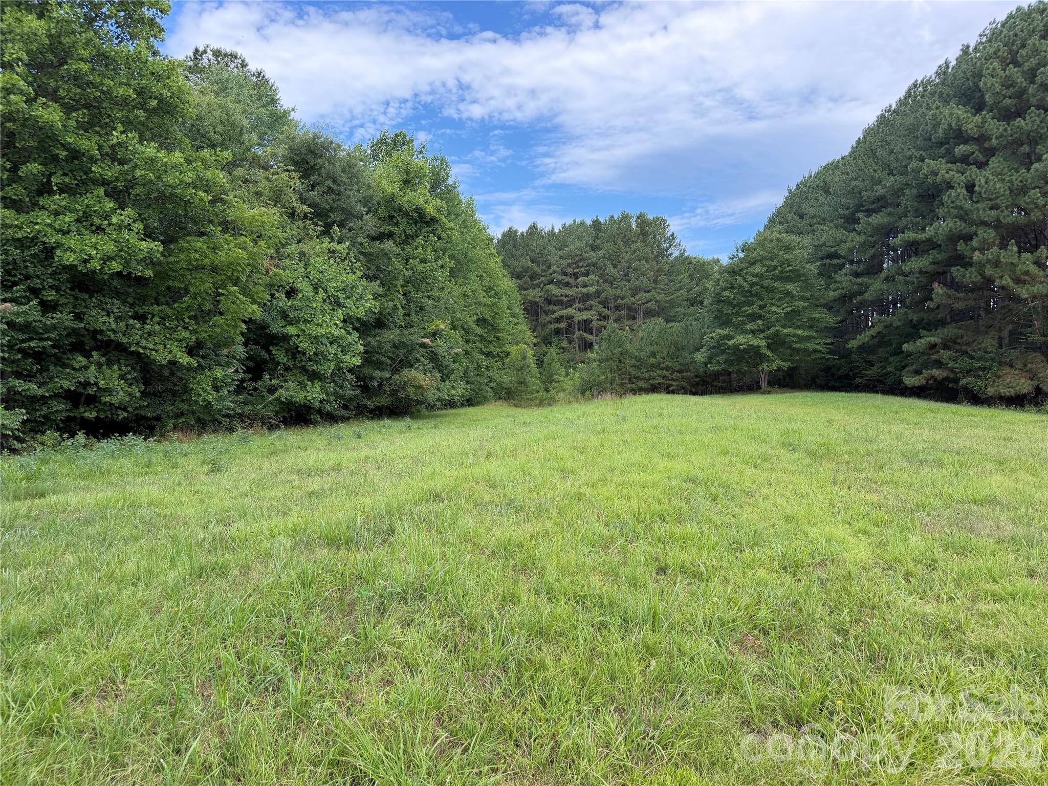 2607 20th Street Lane NE