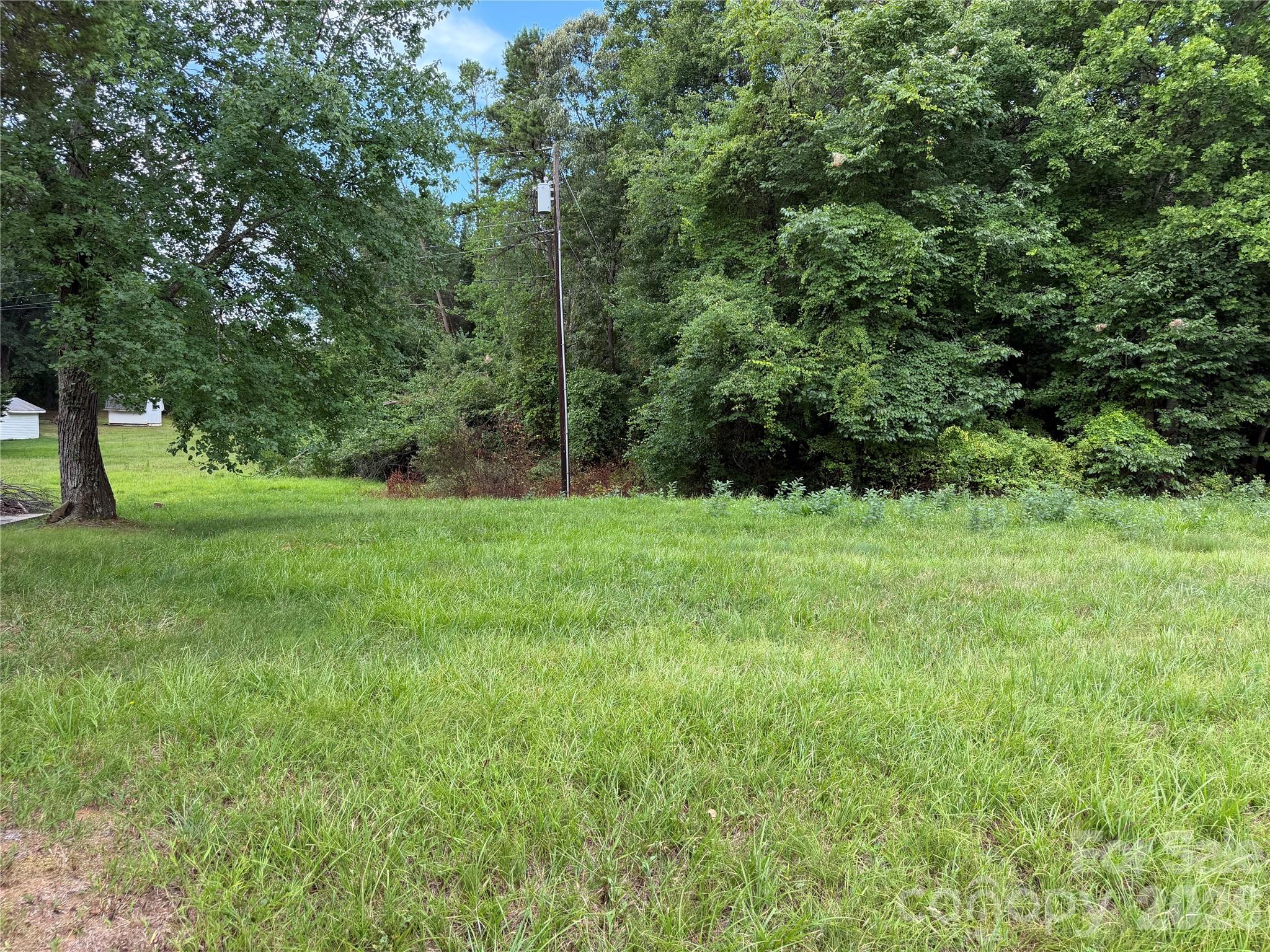2607 20th Street Lane NE