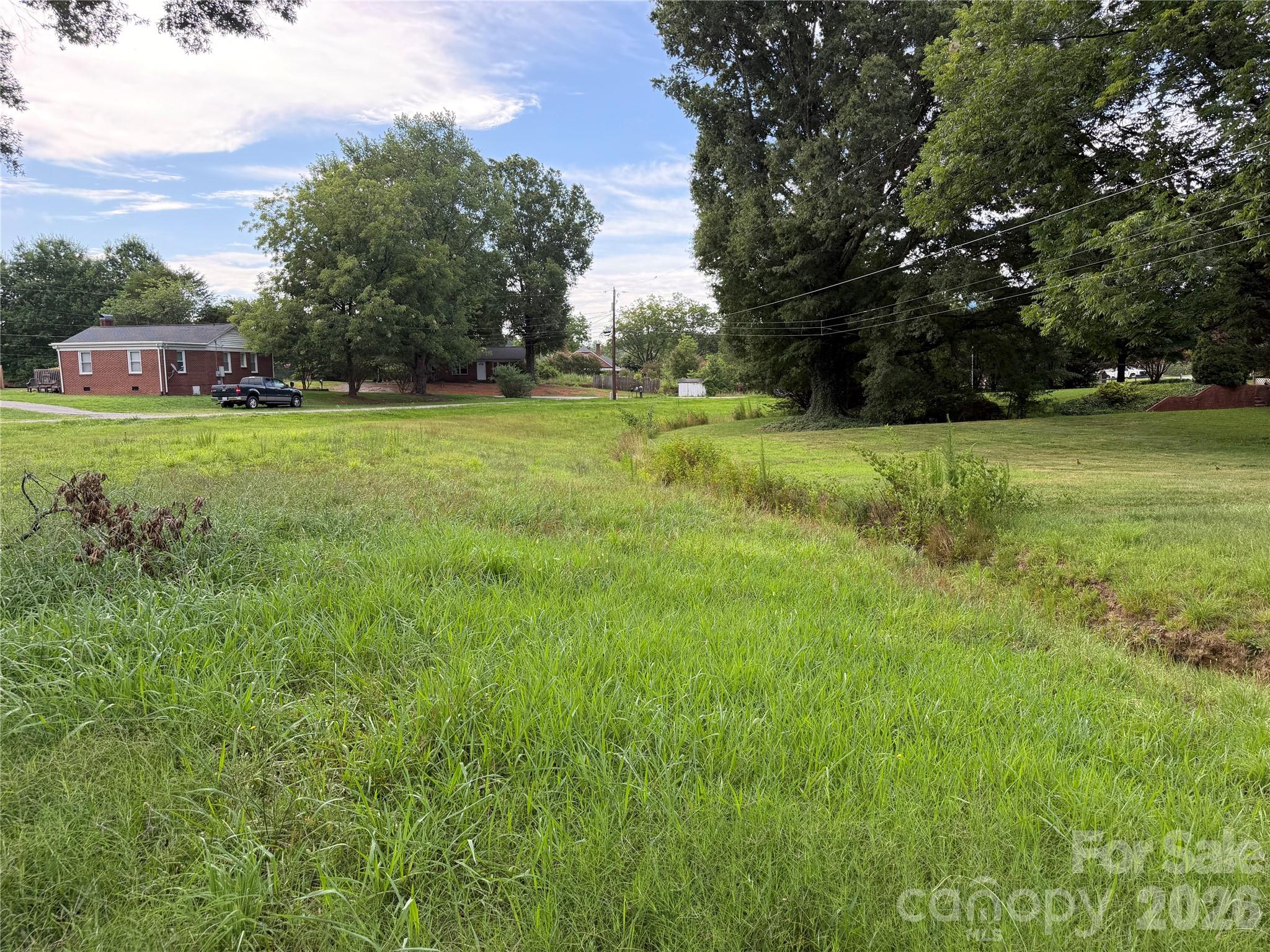 2607 20th Street Lane NE