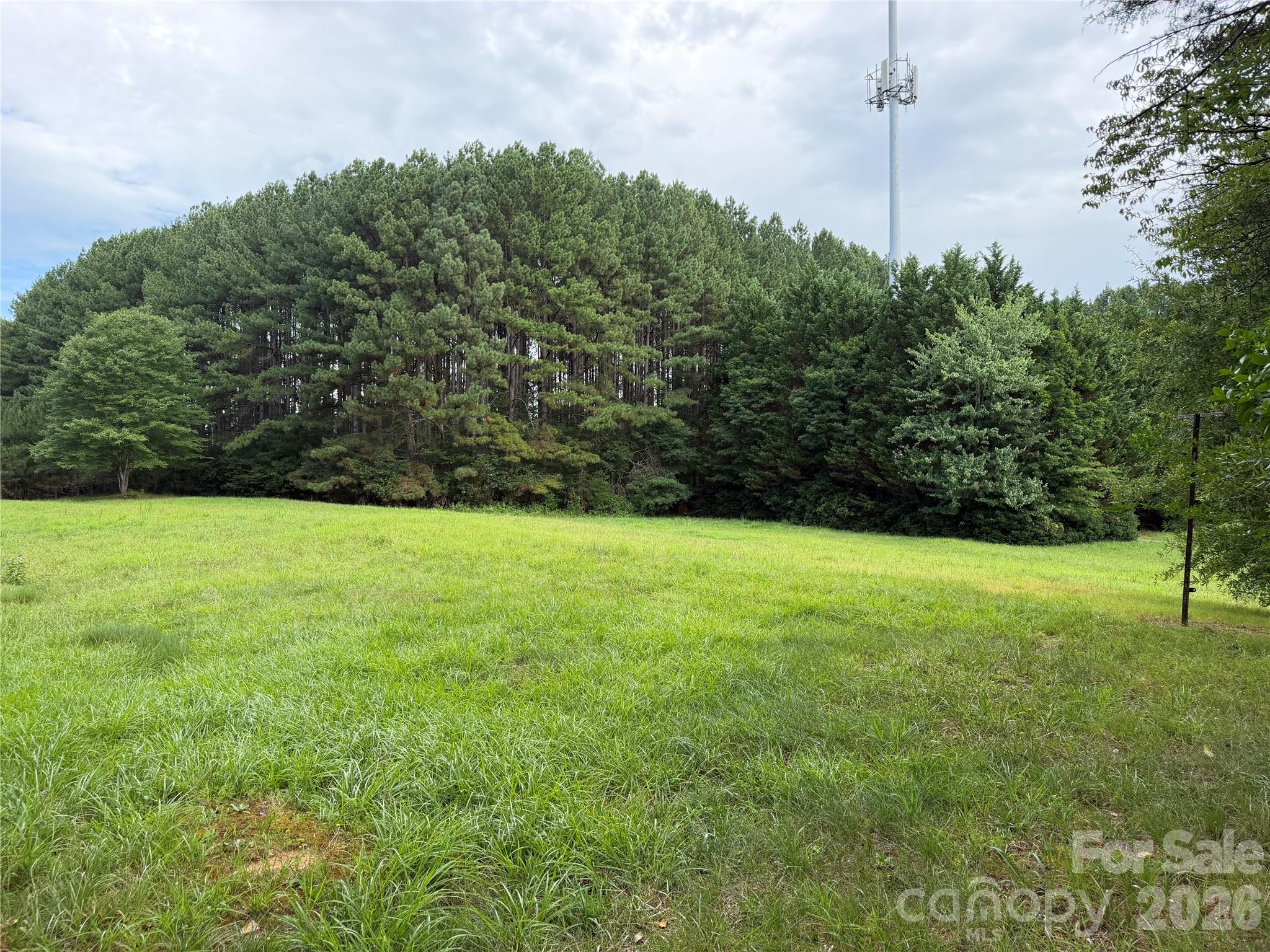 2607 20th Street Lane NE