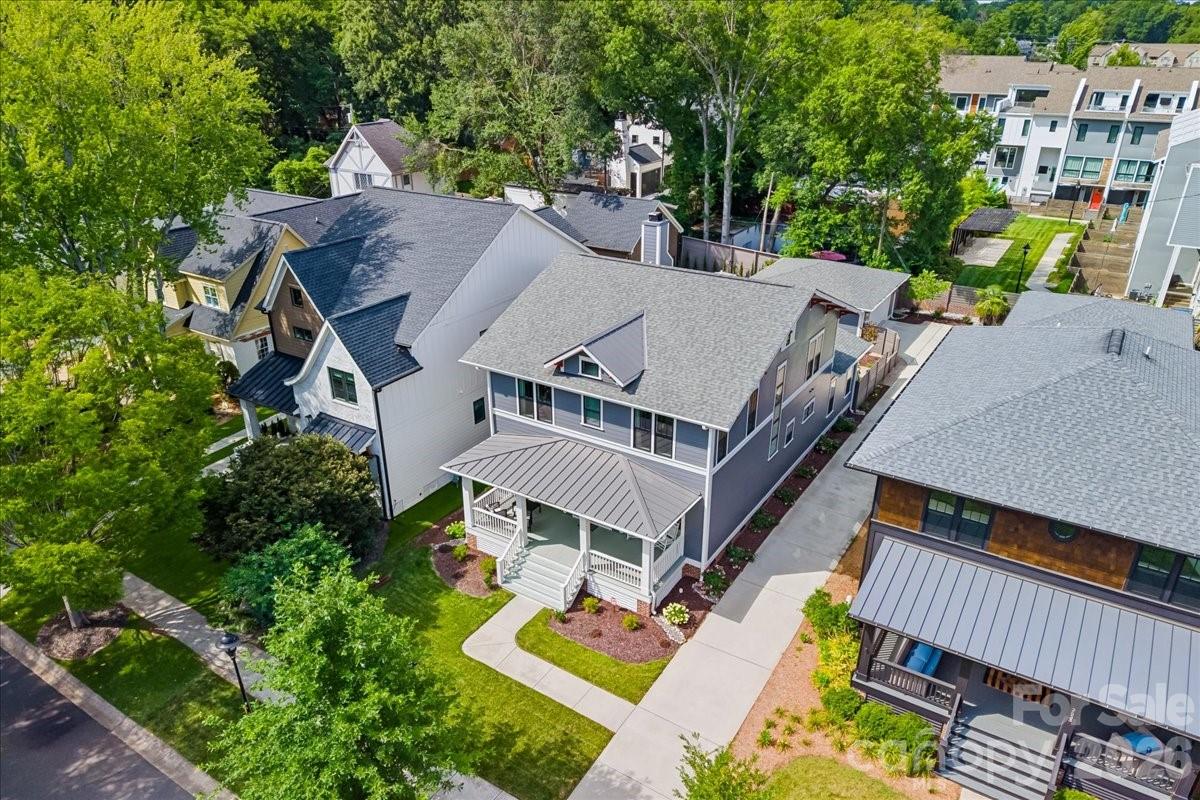 2649 Chesterfield Avenue