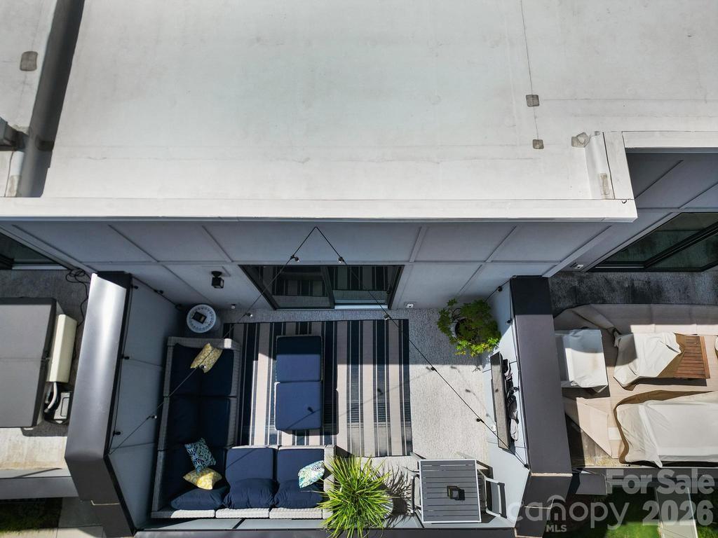 5007 Tiny Lane