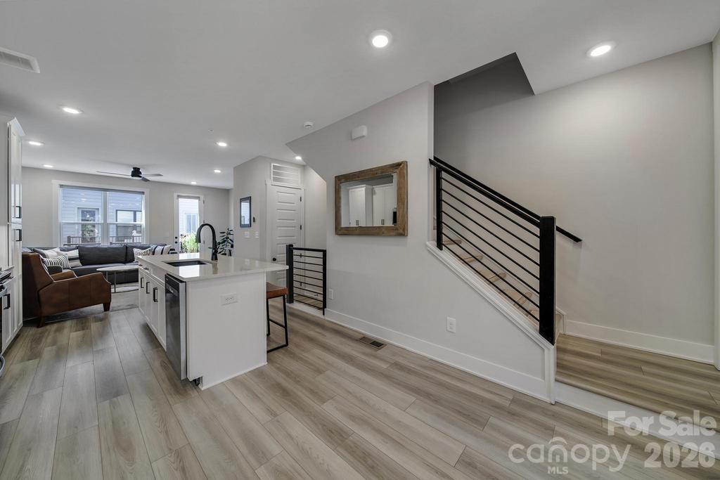 5007 Tiny Lane