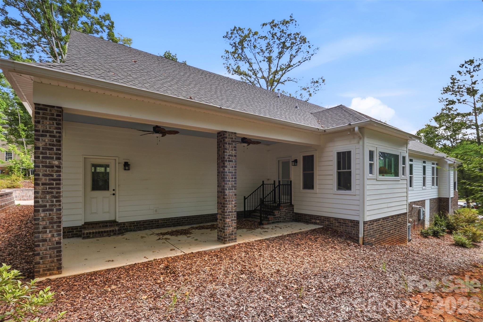 2698 Oakhurst Drive