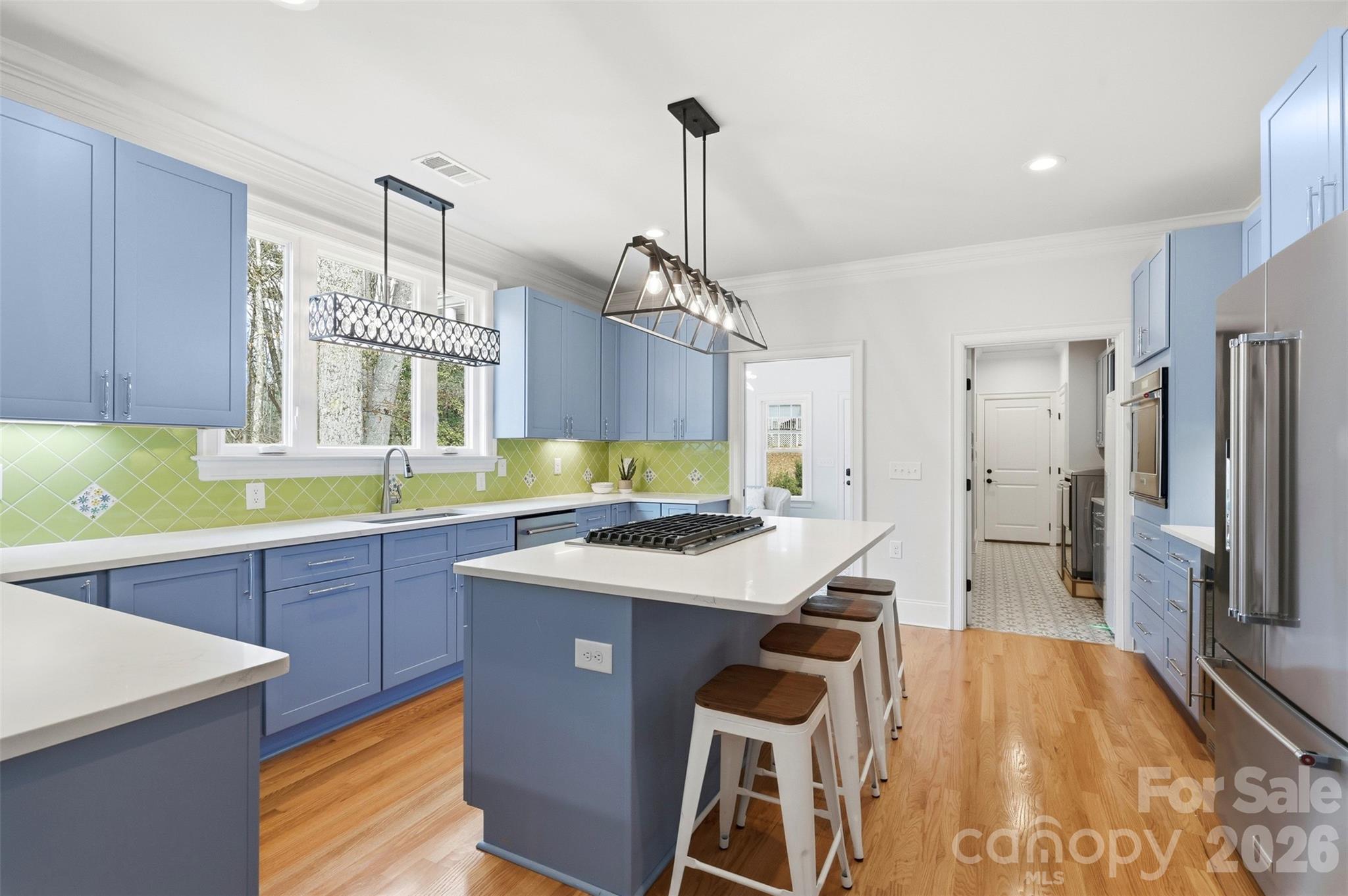 2698 Oakhurst Drive